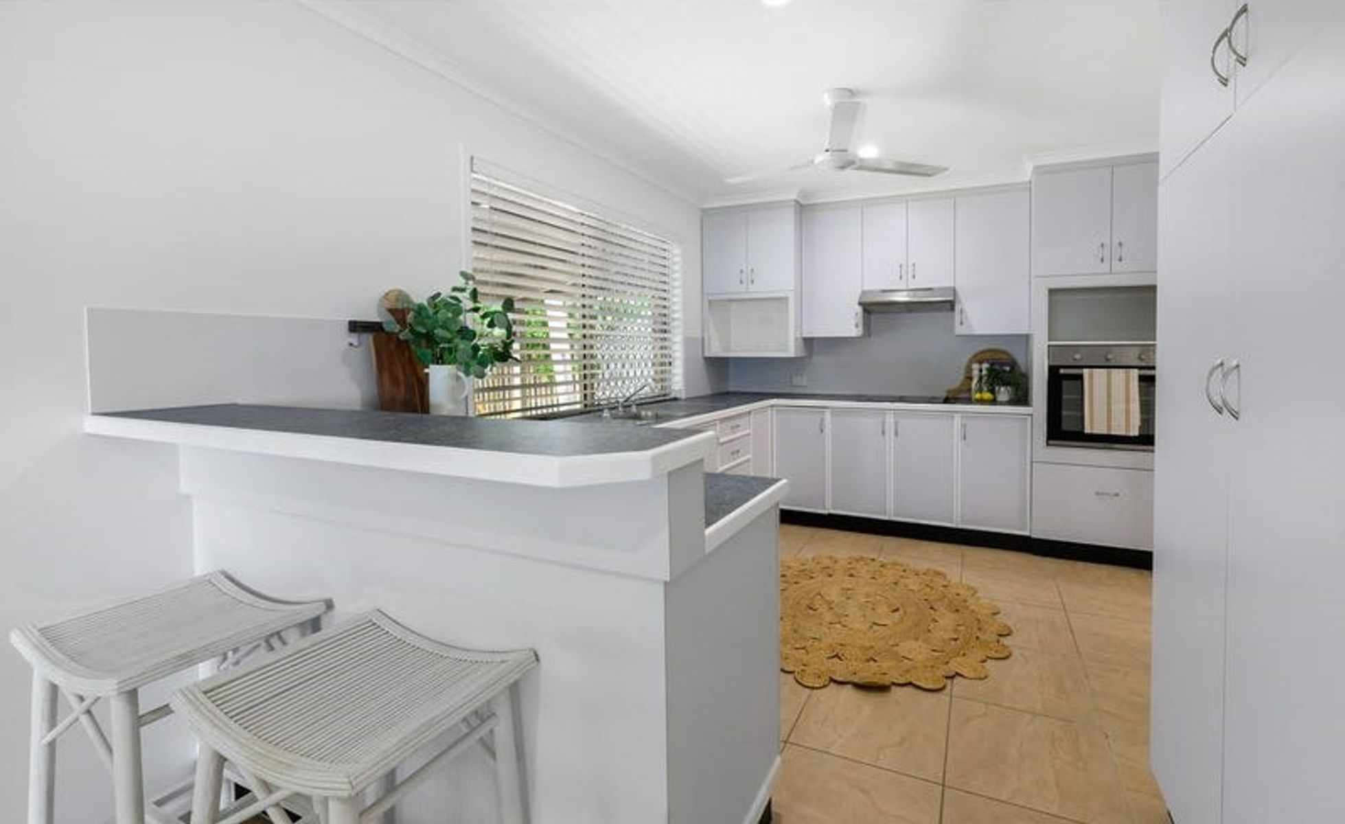 32 Pelican Street, Slade Point QLD 4740, Slade Point - Thumbnail 4