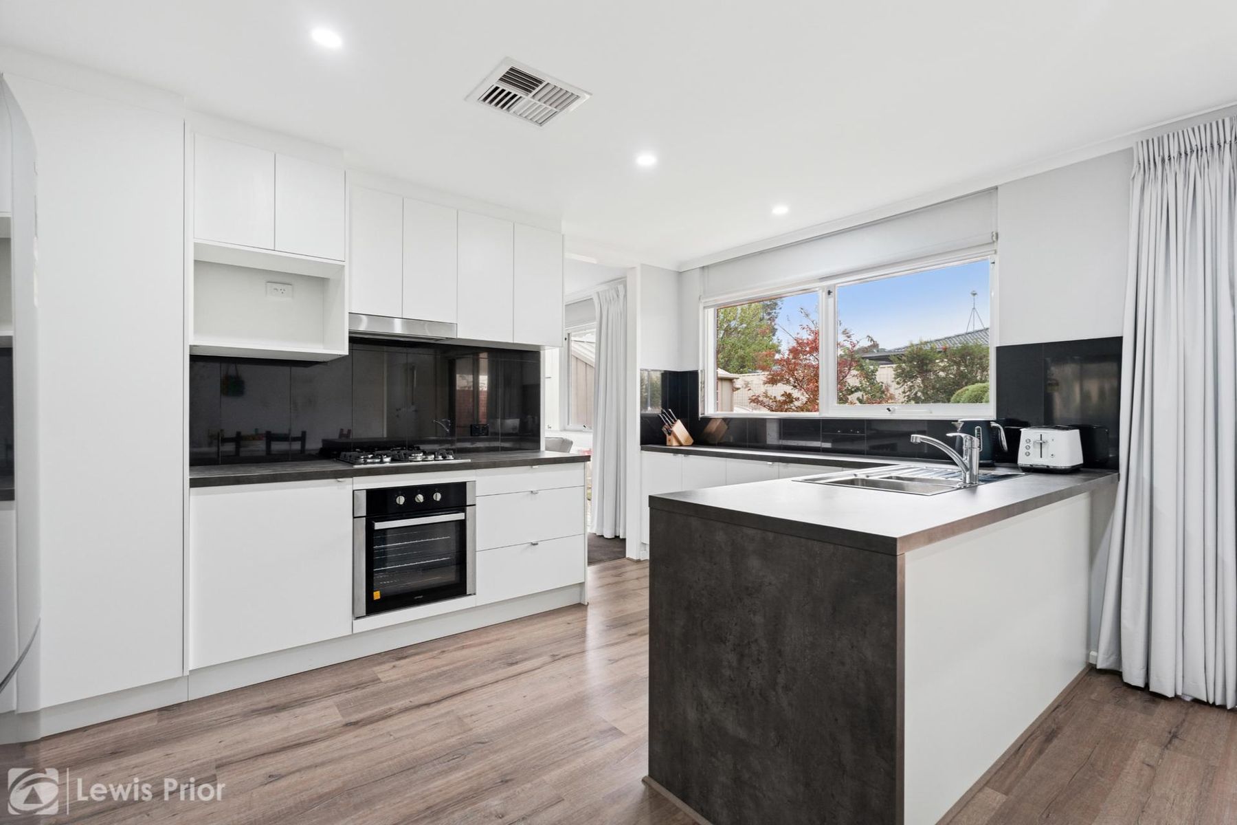11 Mason Avenue, Happy Valley SA 5159, Happy Valley - Thumbnail 8