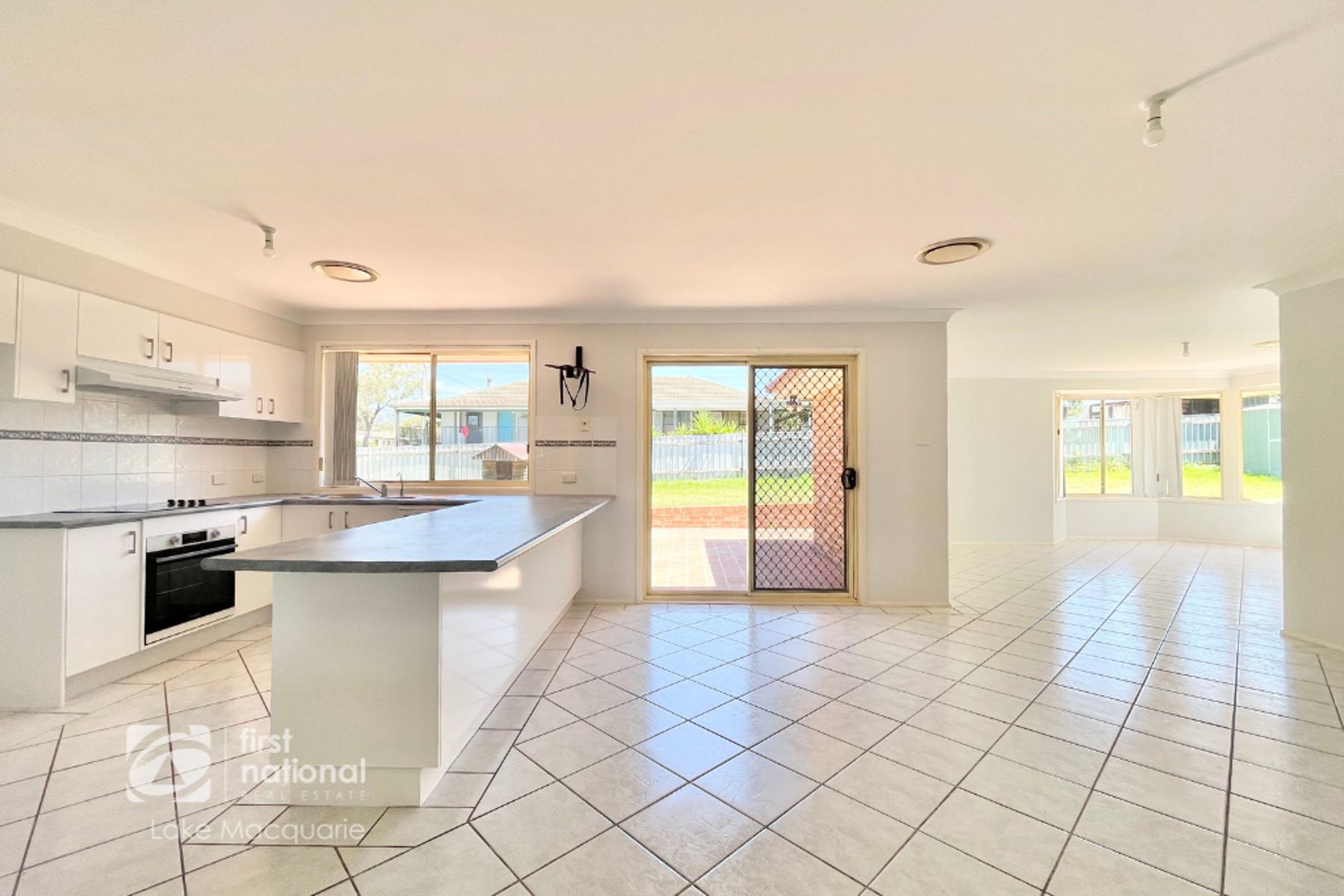 14 The Broadway, Killingworth NSW 2278, Killingworth - Thumbnail 3