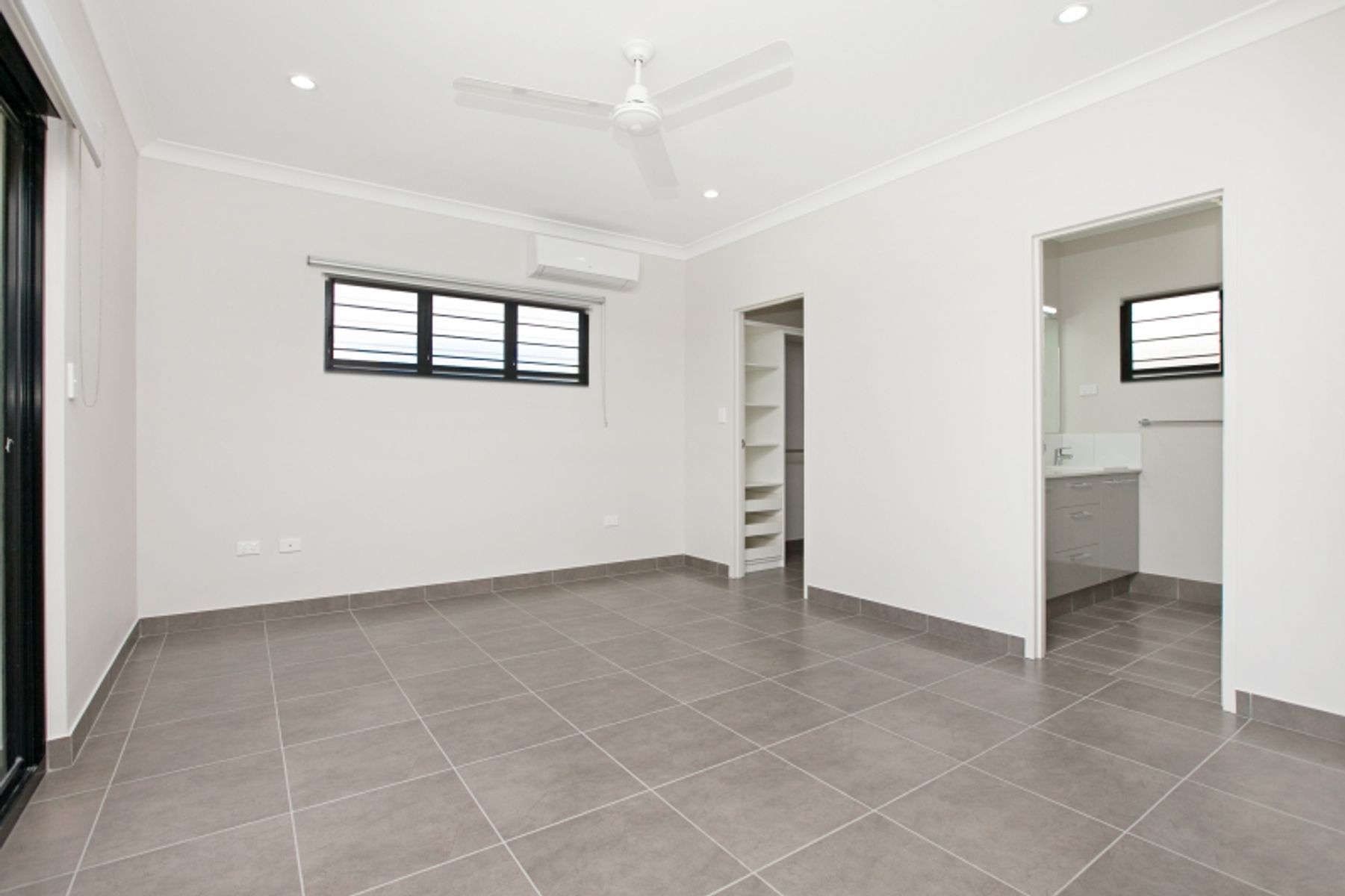 34 Gerardine Crescent, Bellamack NT 0832, Bellamack - Thumbnail 4