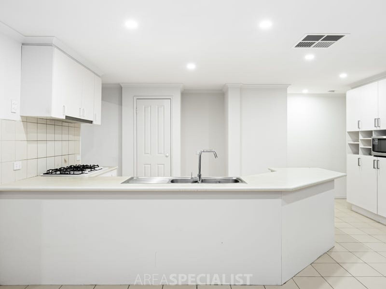 46 Littlecroft Avenue, Narre Warren South, VIC 3805, Narre Warren South - Thumbnail 5