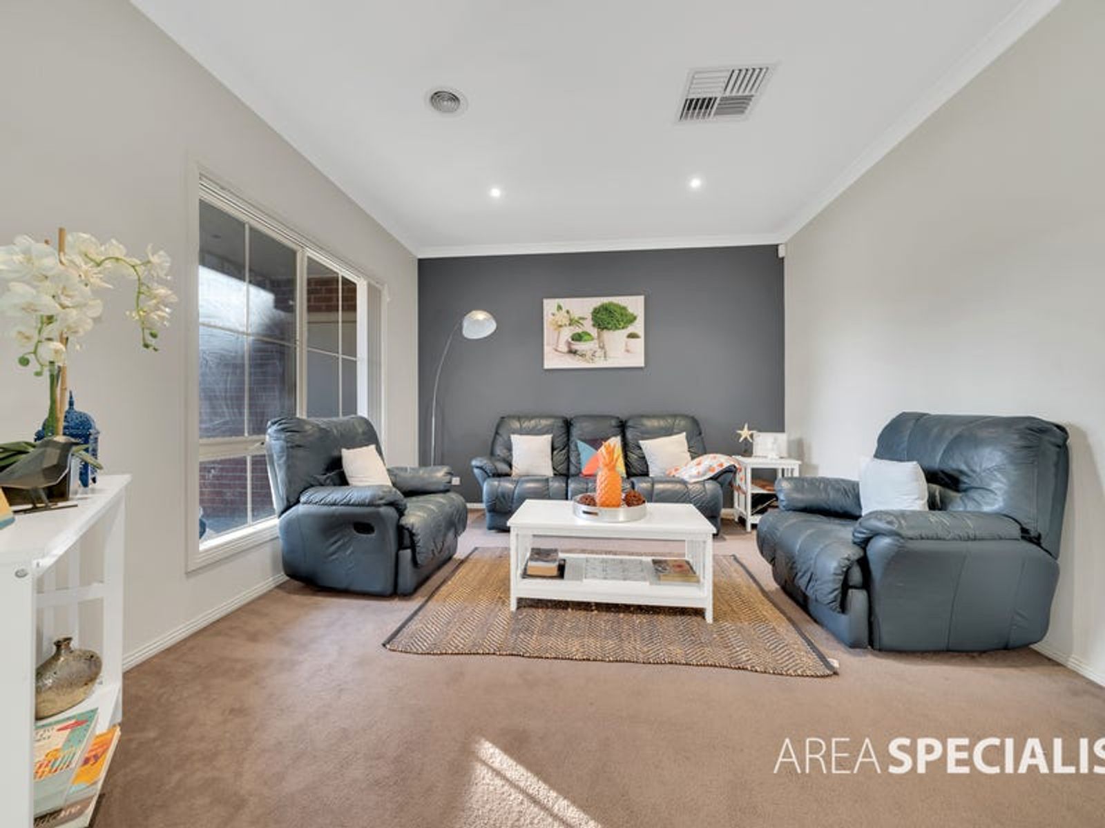 12 Ned Street, Cranbourne East, VIC 3977, Cranbourne East - Thumbnail 4