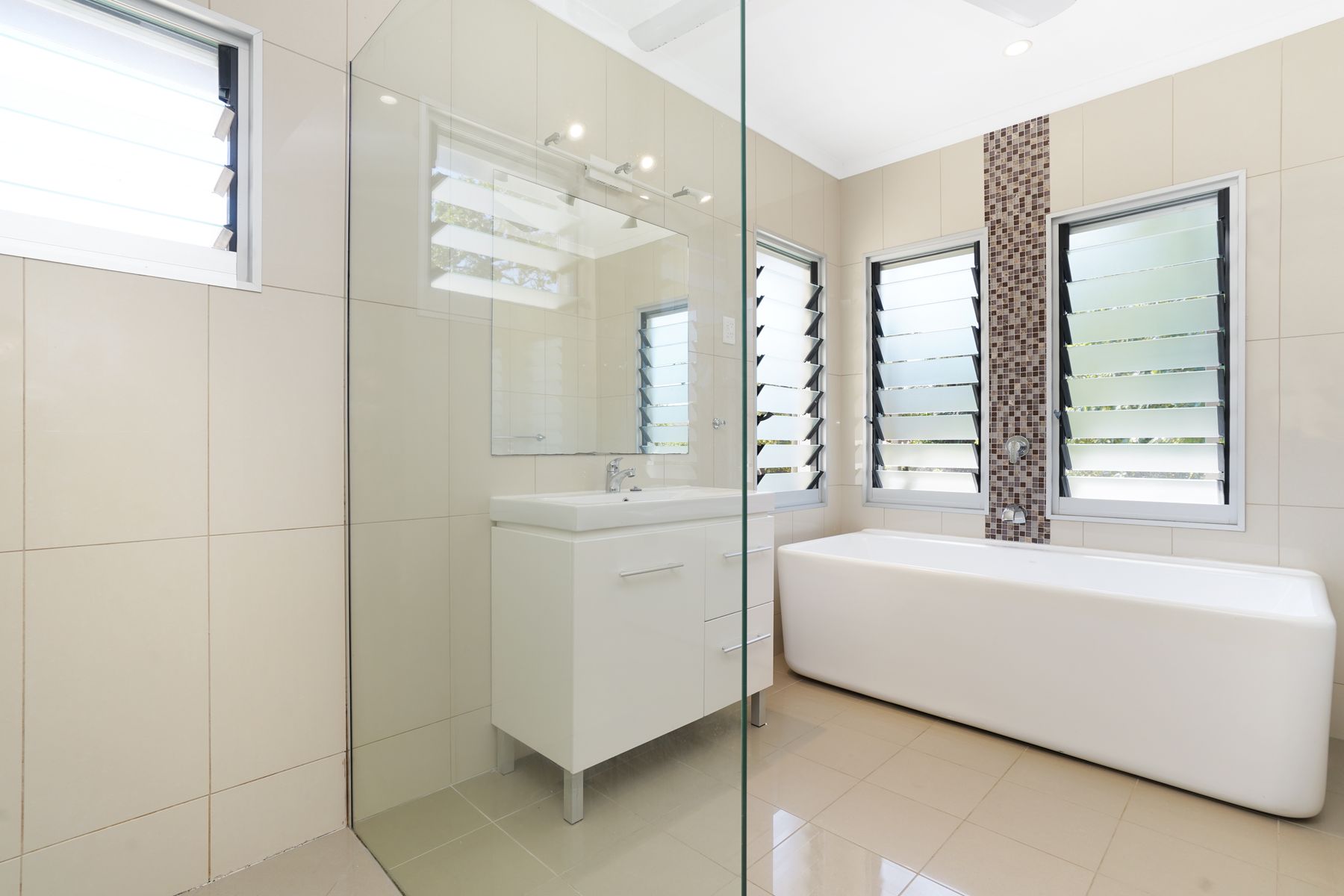 23 Easther Crescent, Coconut Grove NT 0810, Coconut Grove - Thumbnail 4