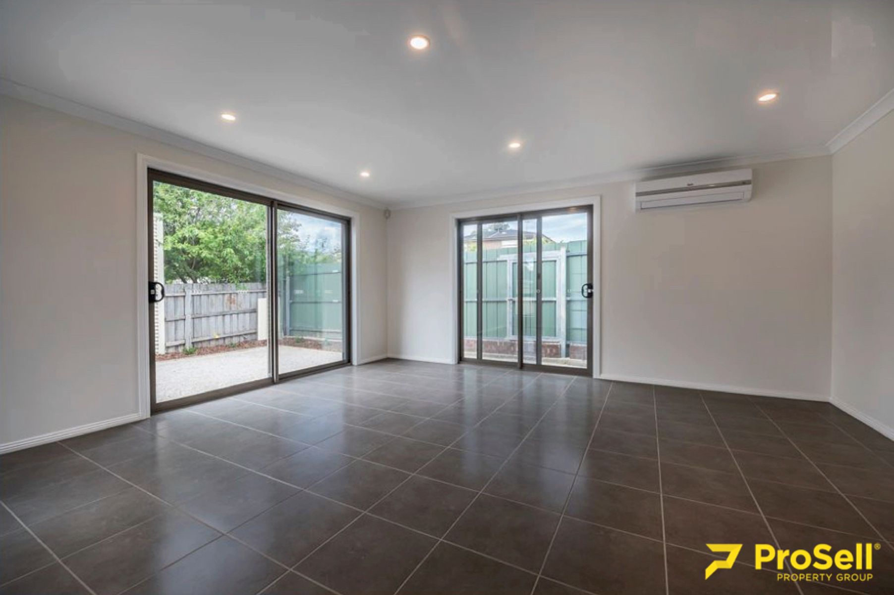 2/73 Hurlstone Crescent, Mill Park - Thumbnail 4