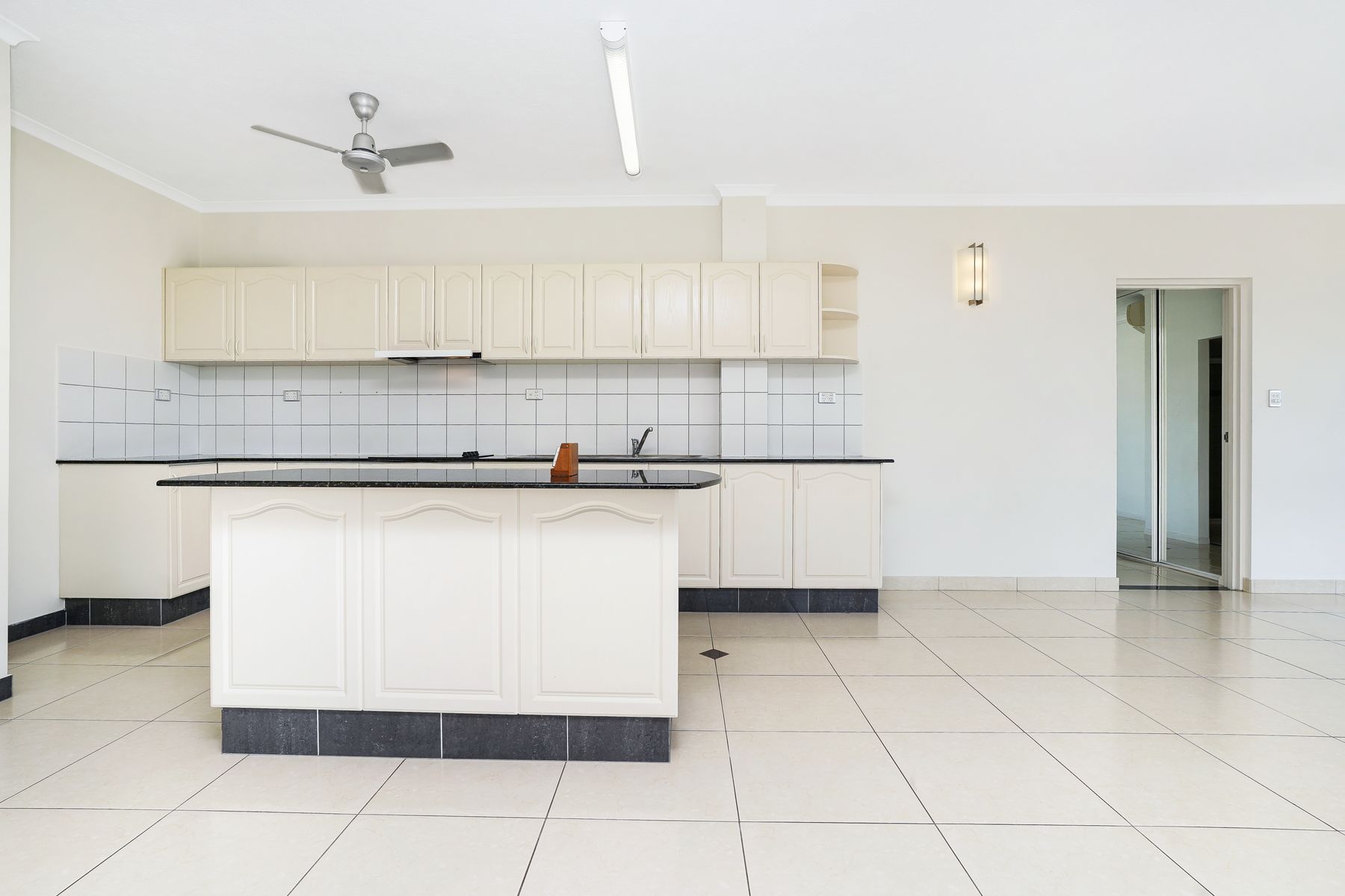 42/6 Marina Boulevard, Cullen Bay NT 0820, Cullen Bay - Thumbnail 7