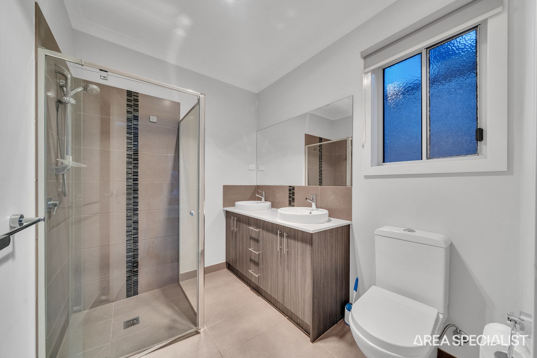 19 Shipwright Parade, Werribee, VIC 3030, Werribee - Thumbnail 6