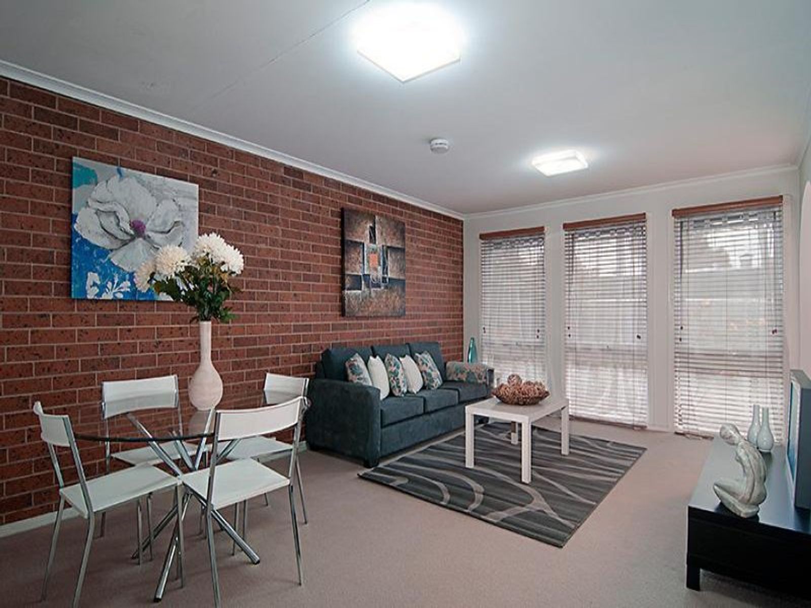 2/116 Edinburgh Street, Flemington - Thumbnail 3