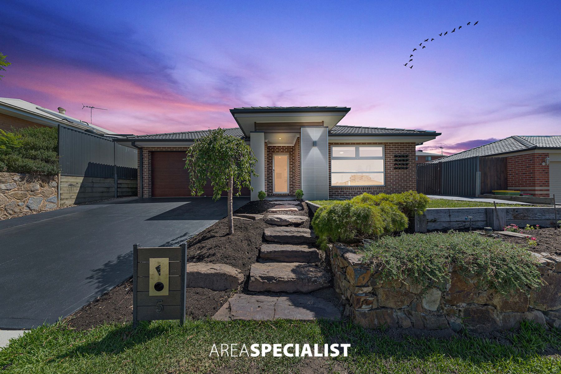 5 Port Street, Pakenham, VIC 3810, Pakenham - Thumbnail 2