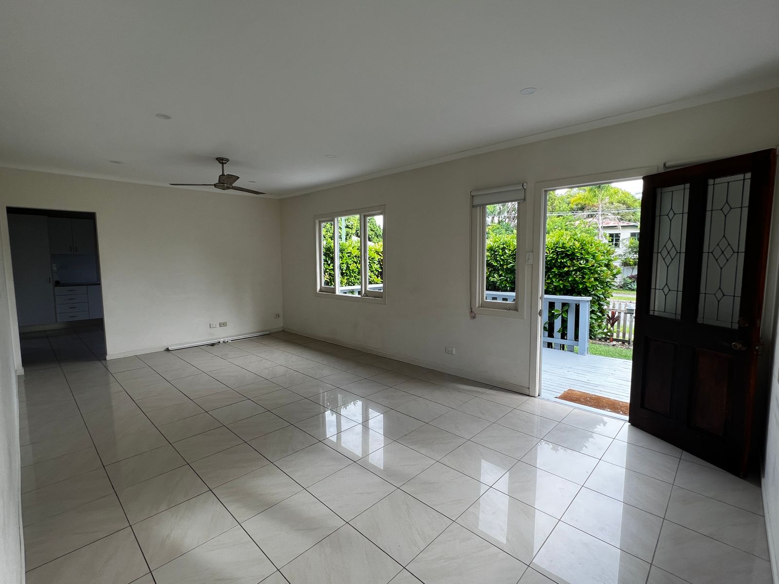 128 Pohlman Street, Southport QLD 4215, Southport - Thumbnail 4