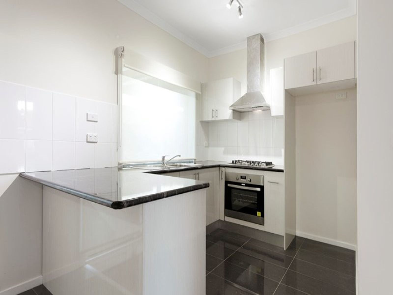 2/32 David Street, Noble Park, VIC 3174, Noble Park - Thumbnail 2