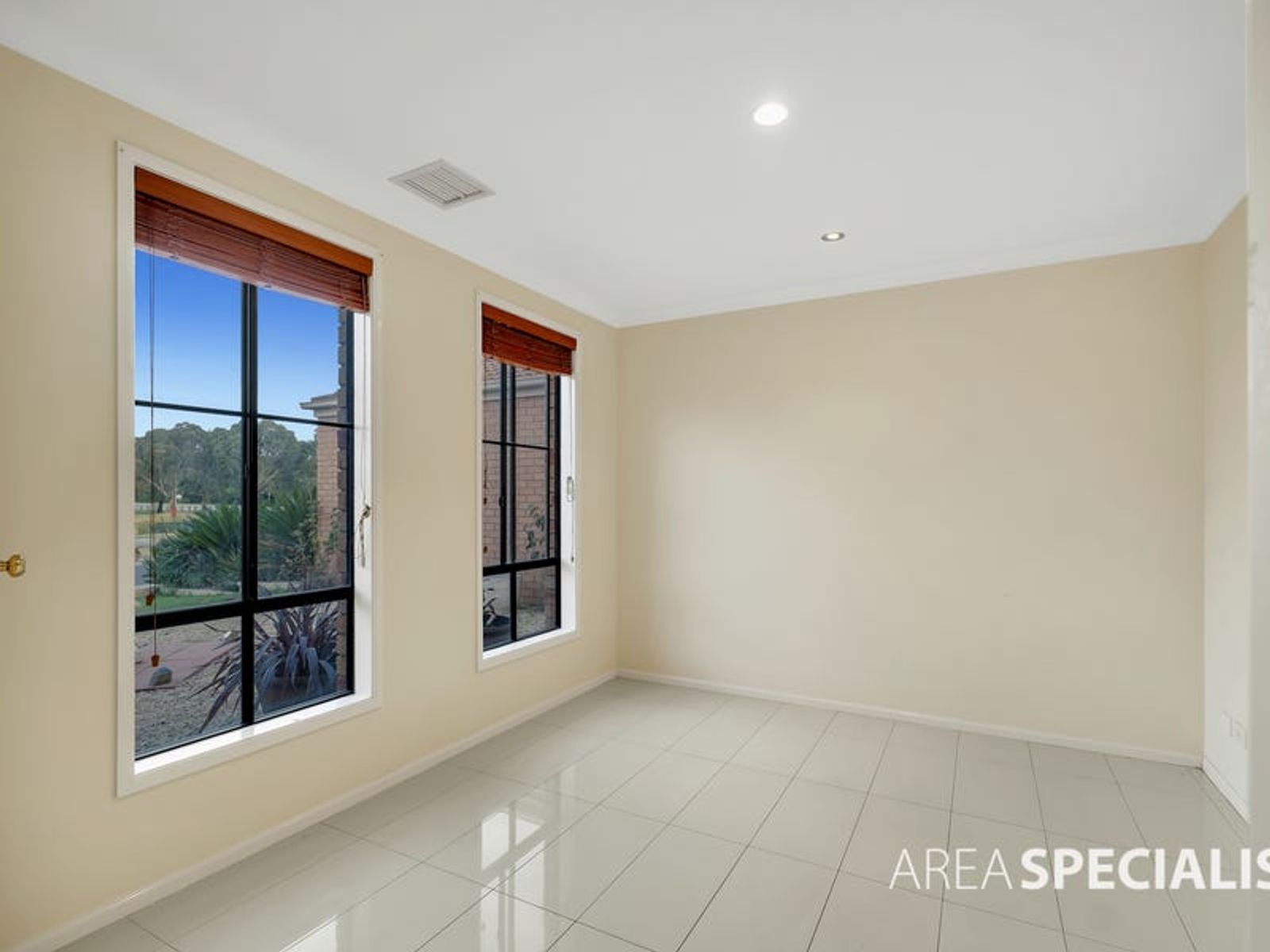 81 Sherwood Road, Narre Warren South, VIC 3805, Narre Warren South - Thumbnail 5