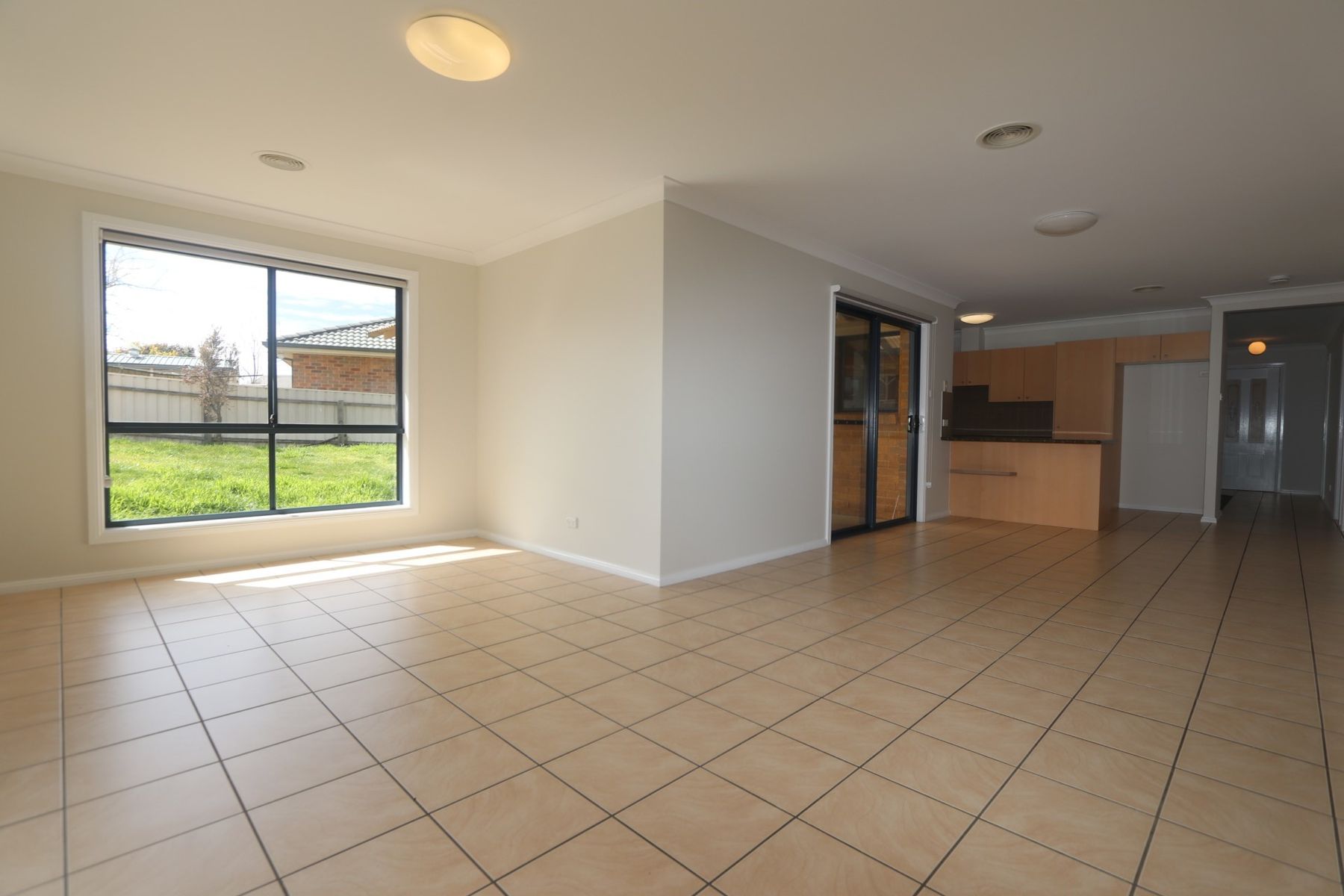 8 James Place, Goulburn NSW 2580, Goulburn - Thumbnail 4