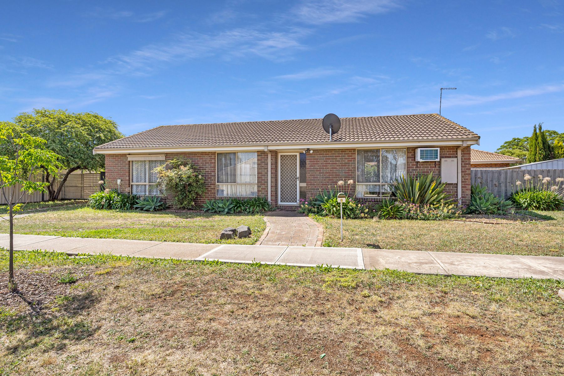 17 Greenhills Drive, Kurunjang VIC 3337