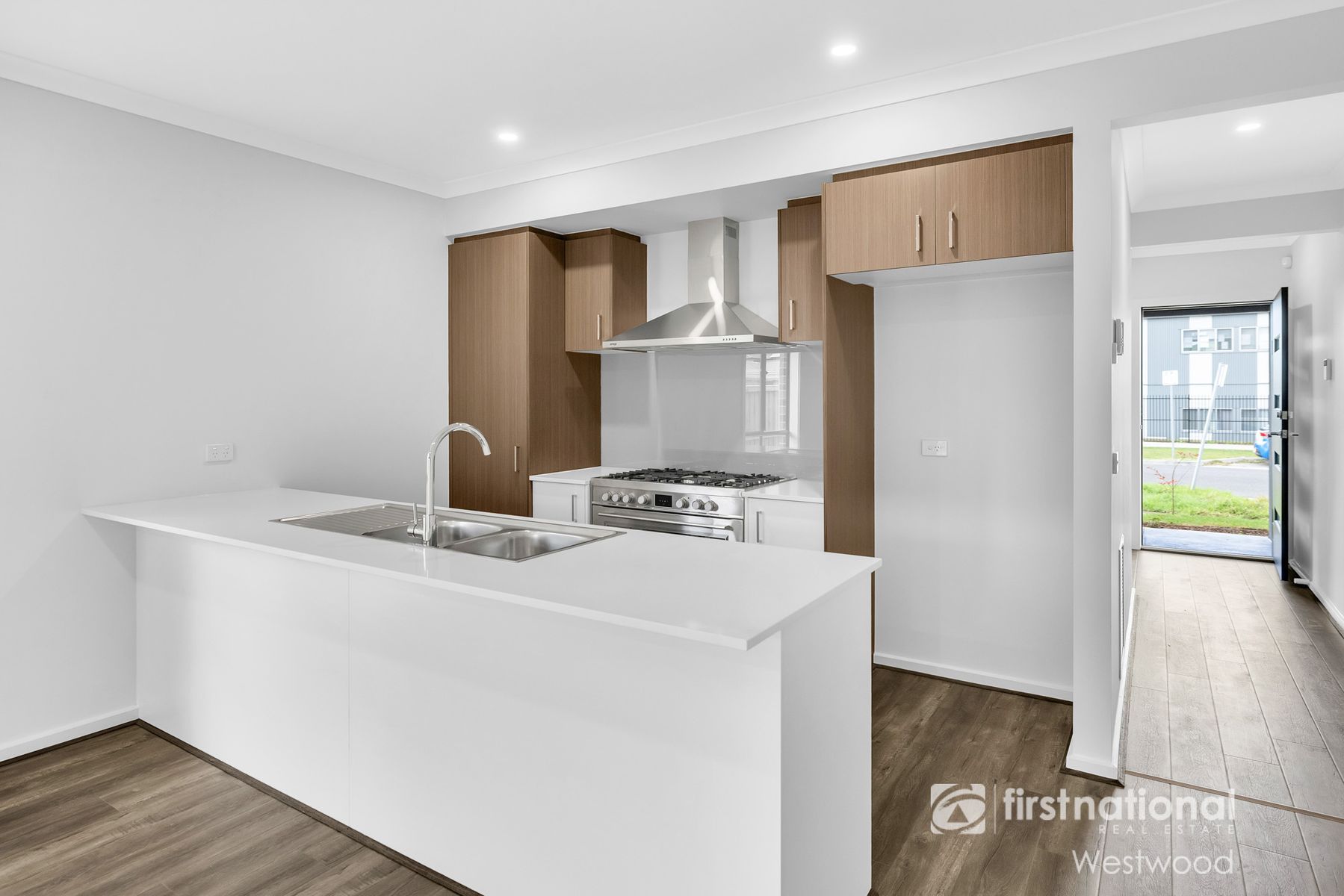 80 Exploration Avenue, Werribee VIC 3030, Werribee - Thumbnail 3