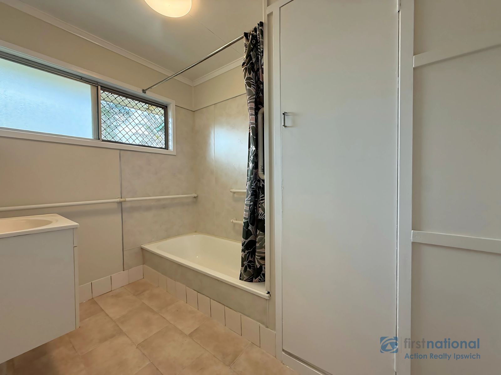 3 Bass Street, Leichhardt QLD 4305, Leichhardt - Thumbnail 8