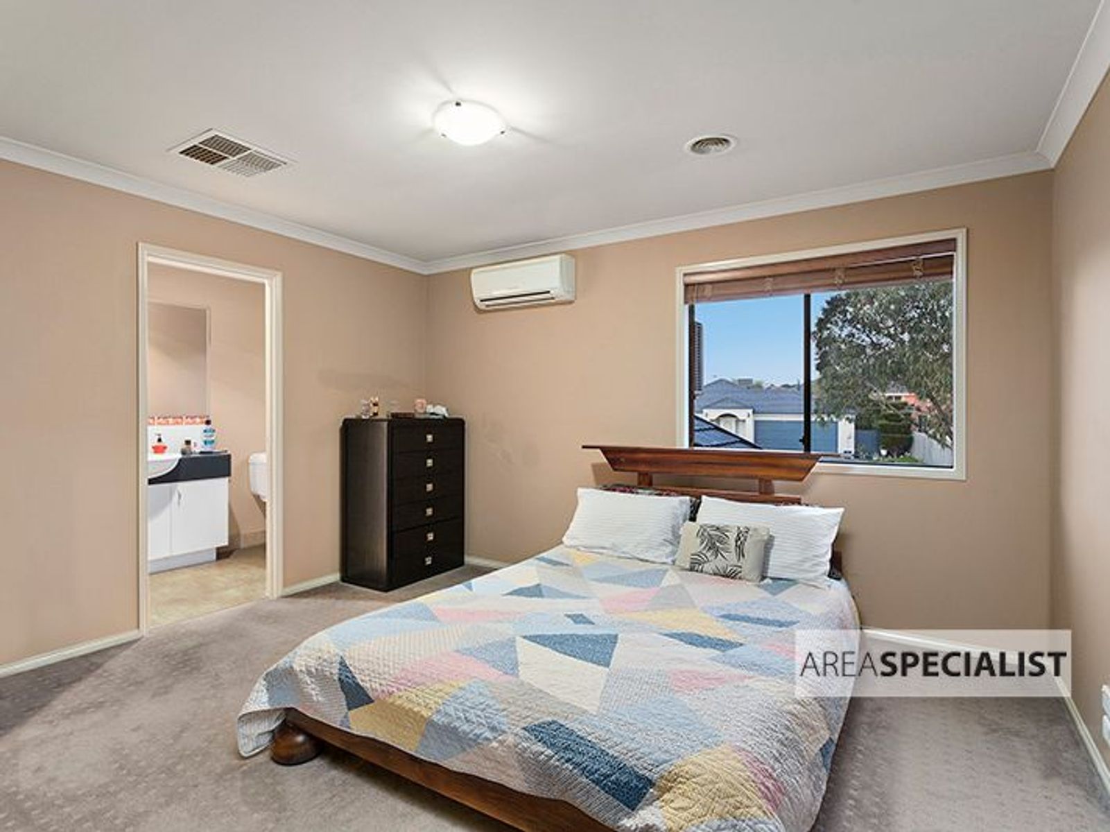 15 Cobbler Grange, Lynbrook, VIC 3975, Lynbrook - Thumbnail 2