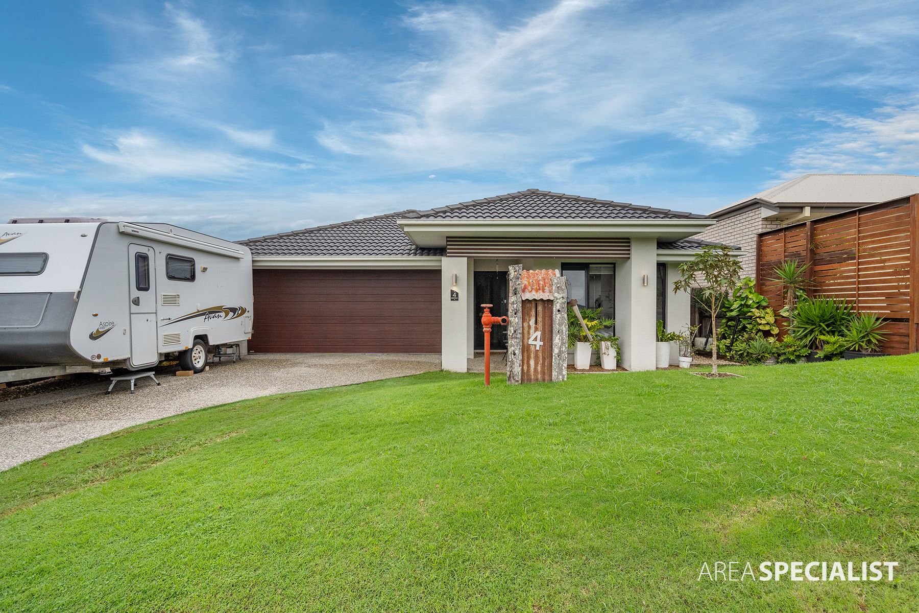 4 Bredbo Street, Ormeau Hills, QLD 4208, Ormeau Hills - Thumbnail 2