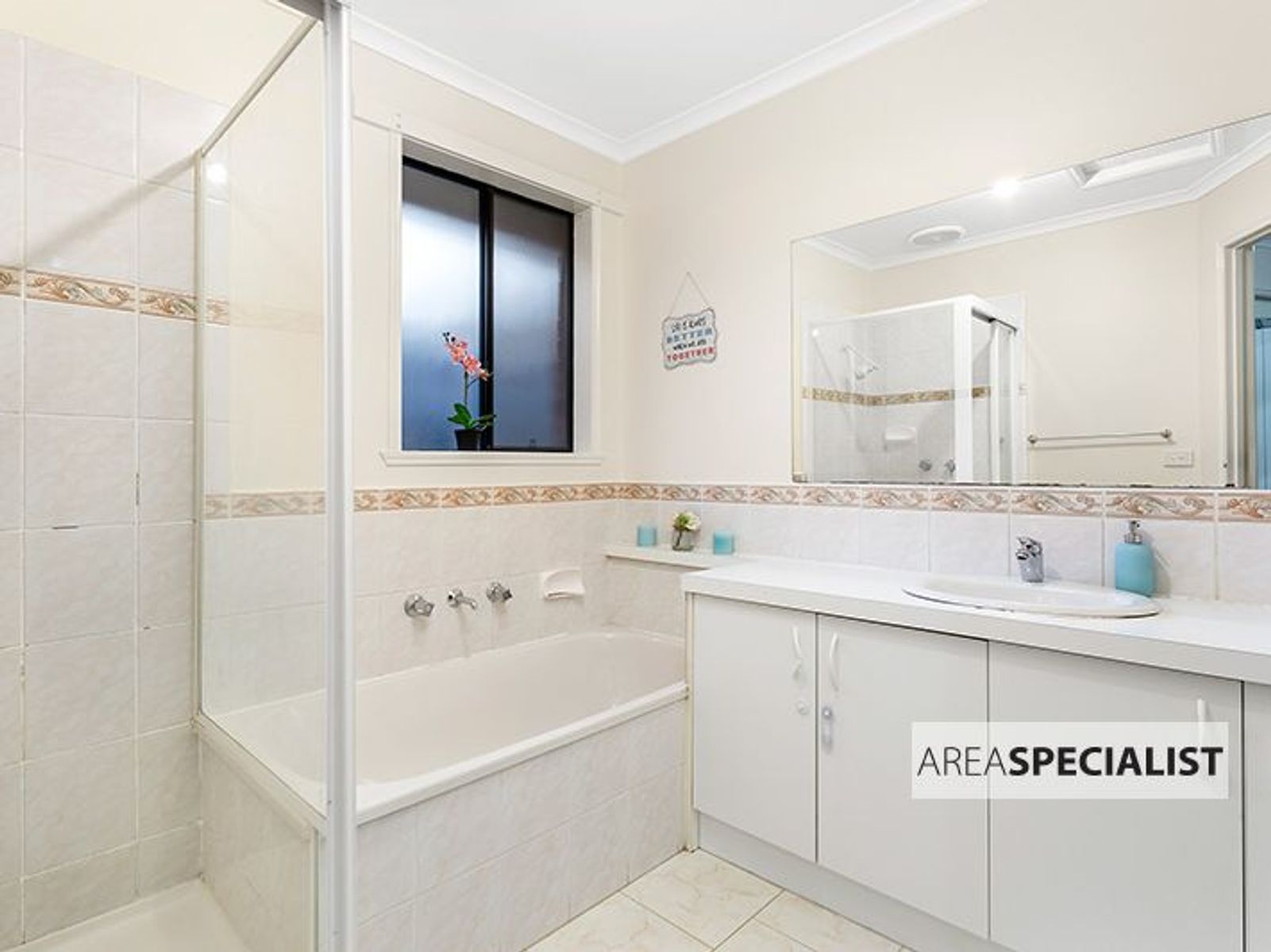 10 Donegal Way, Hampton Park, VIC 3976, Hampton Park - Thumbnail 3
