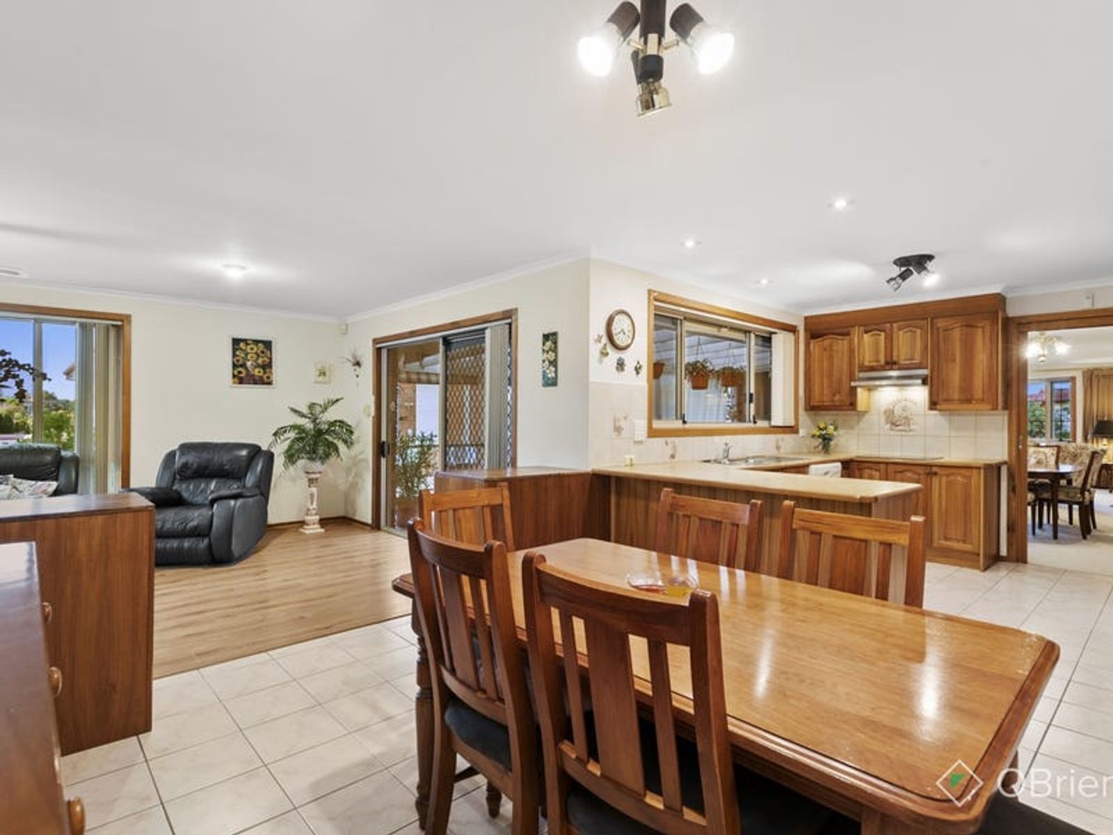 271 James Cook Drive, Endeavour Hills, VIC 3802, Endeavour Hills - Thumbnail 5