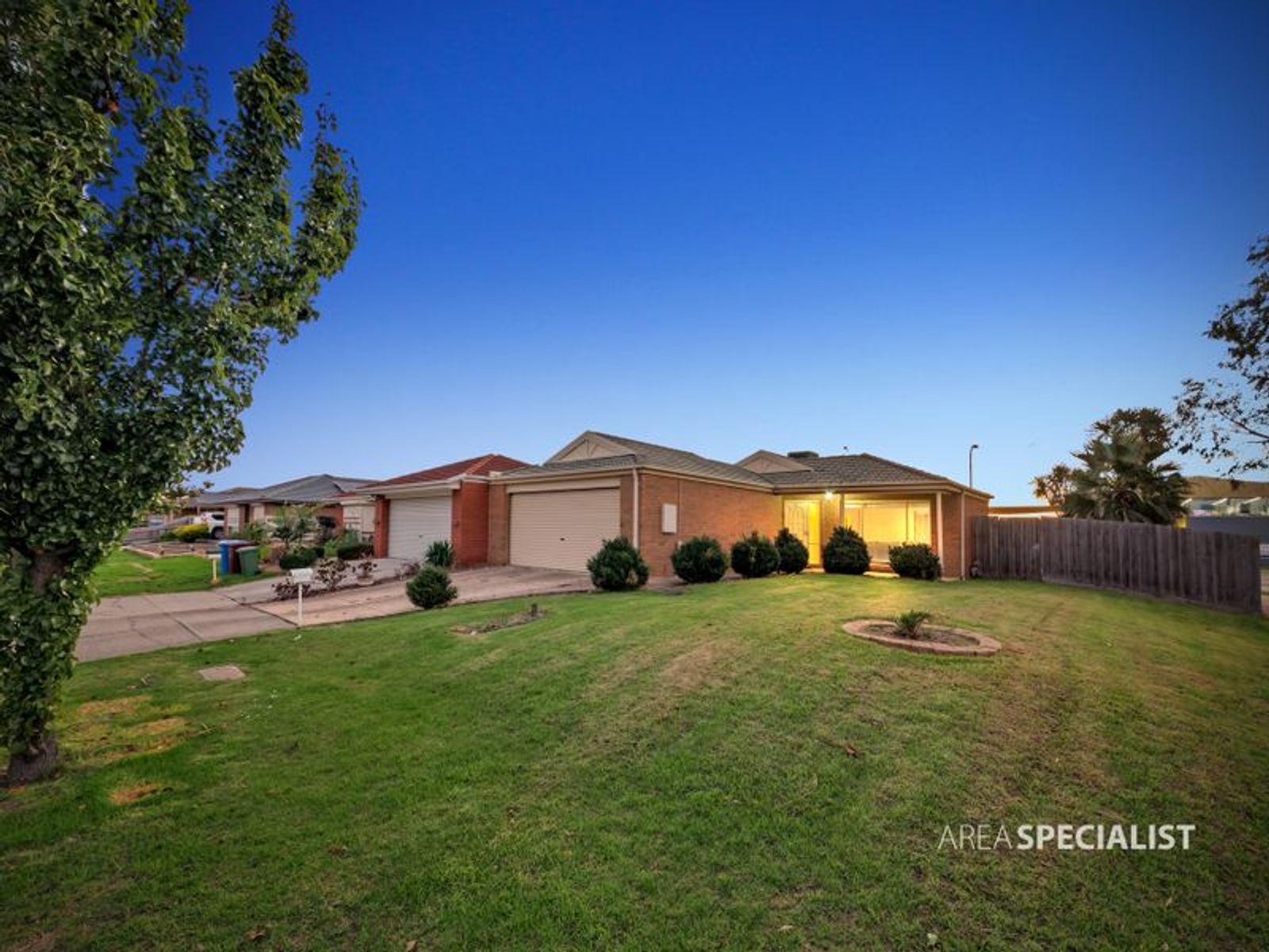 1 Fairhaven Boulevard, Cranbourne West, VIC 3977, Cranbourne West - Thumbnail 2
