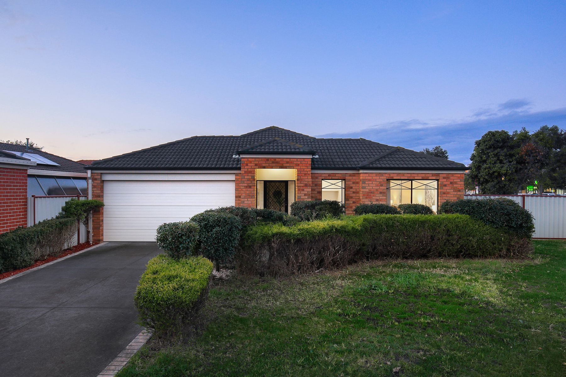 32 Jamieson Way, Point Cook, VIC 3030, Point Cook - Thumbnail 3