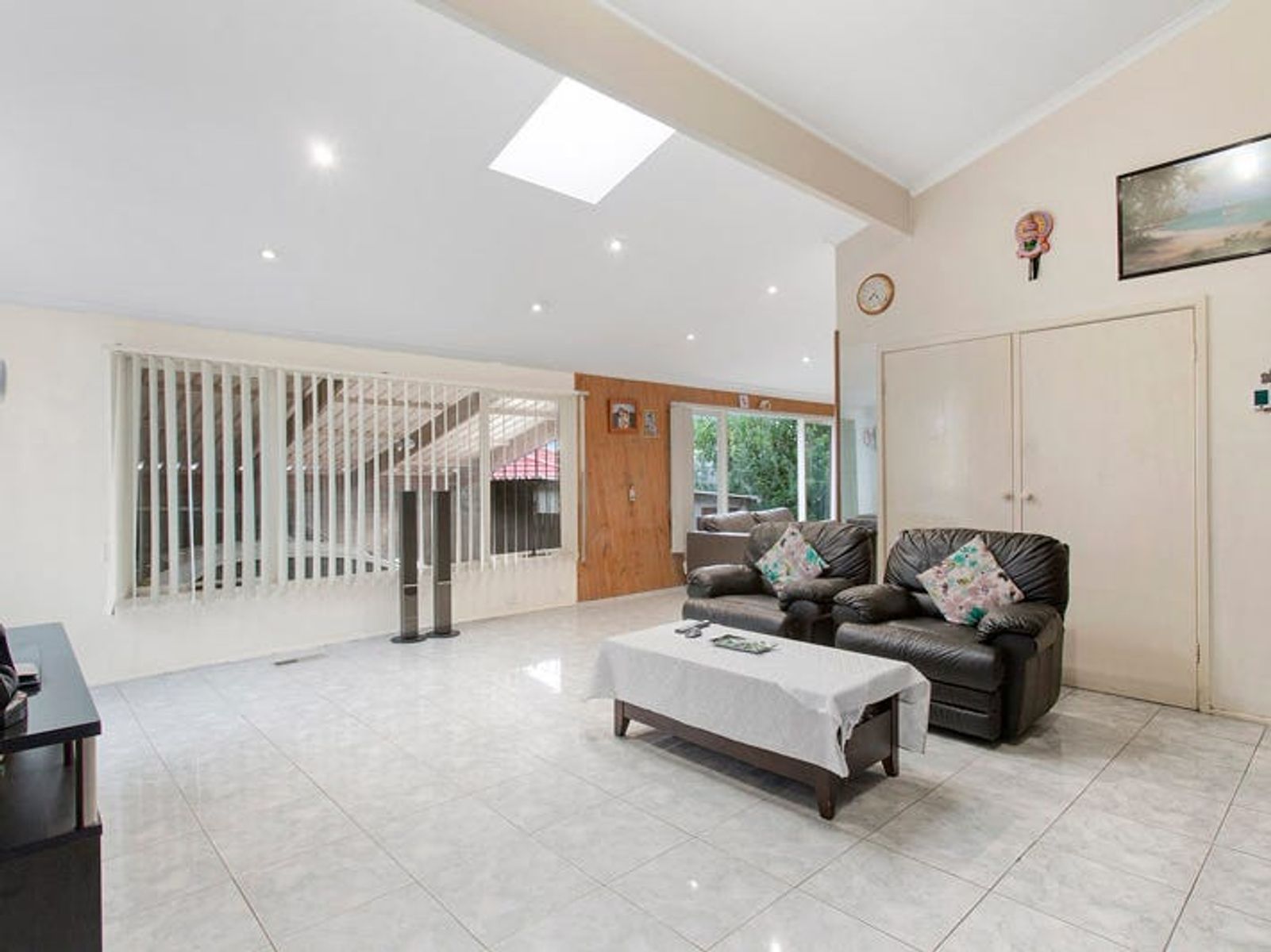 146 James Cook Drive, Endeavour Hills, VIC 3802, Endeavour Hills - Thumbnail 3