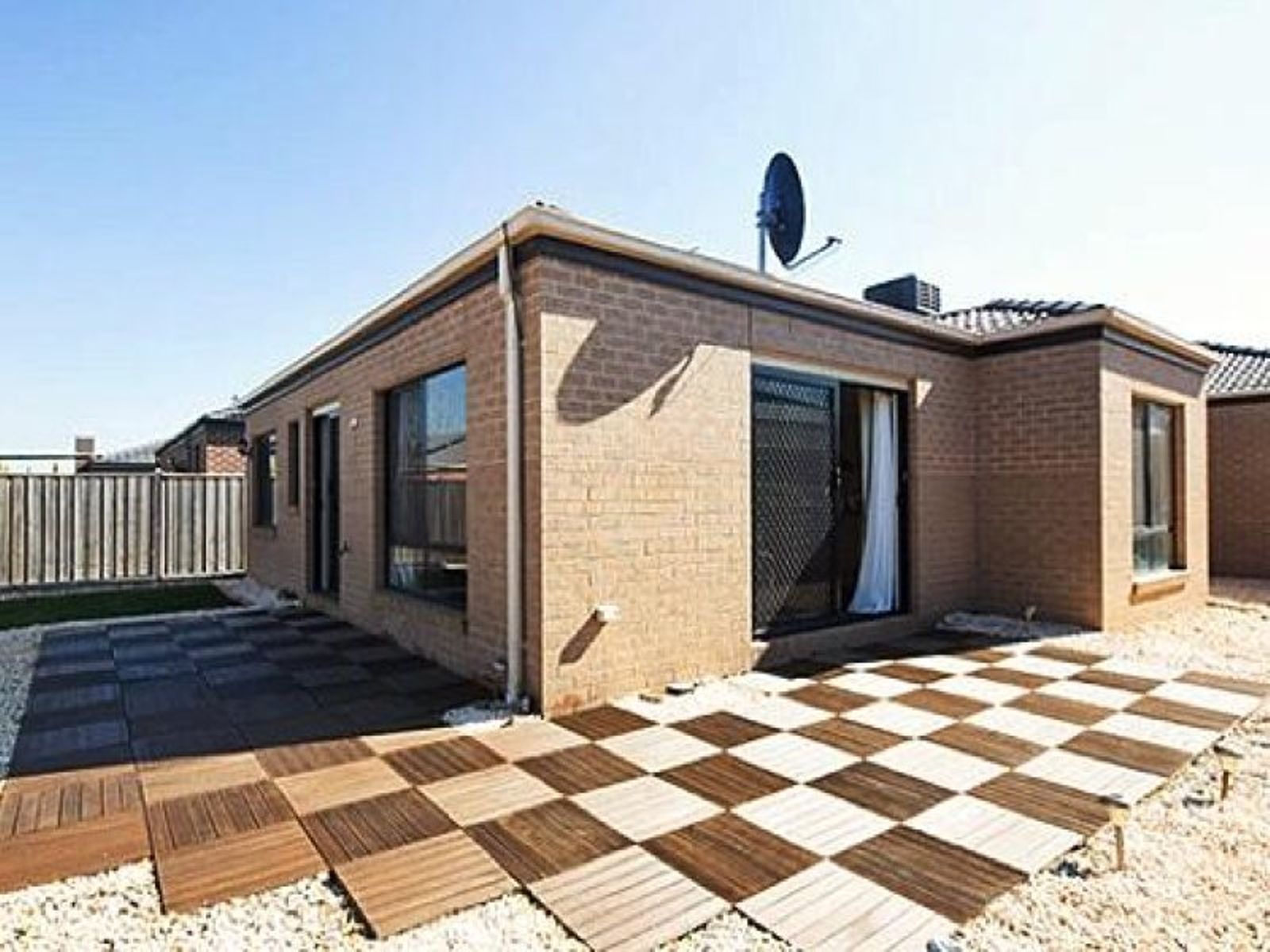 58 Urban Drive, Williams Landing - Thumbnail 8