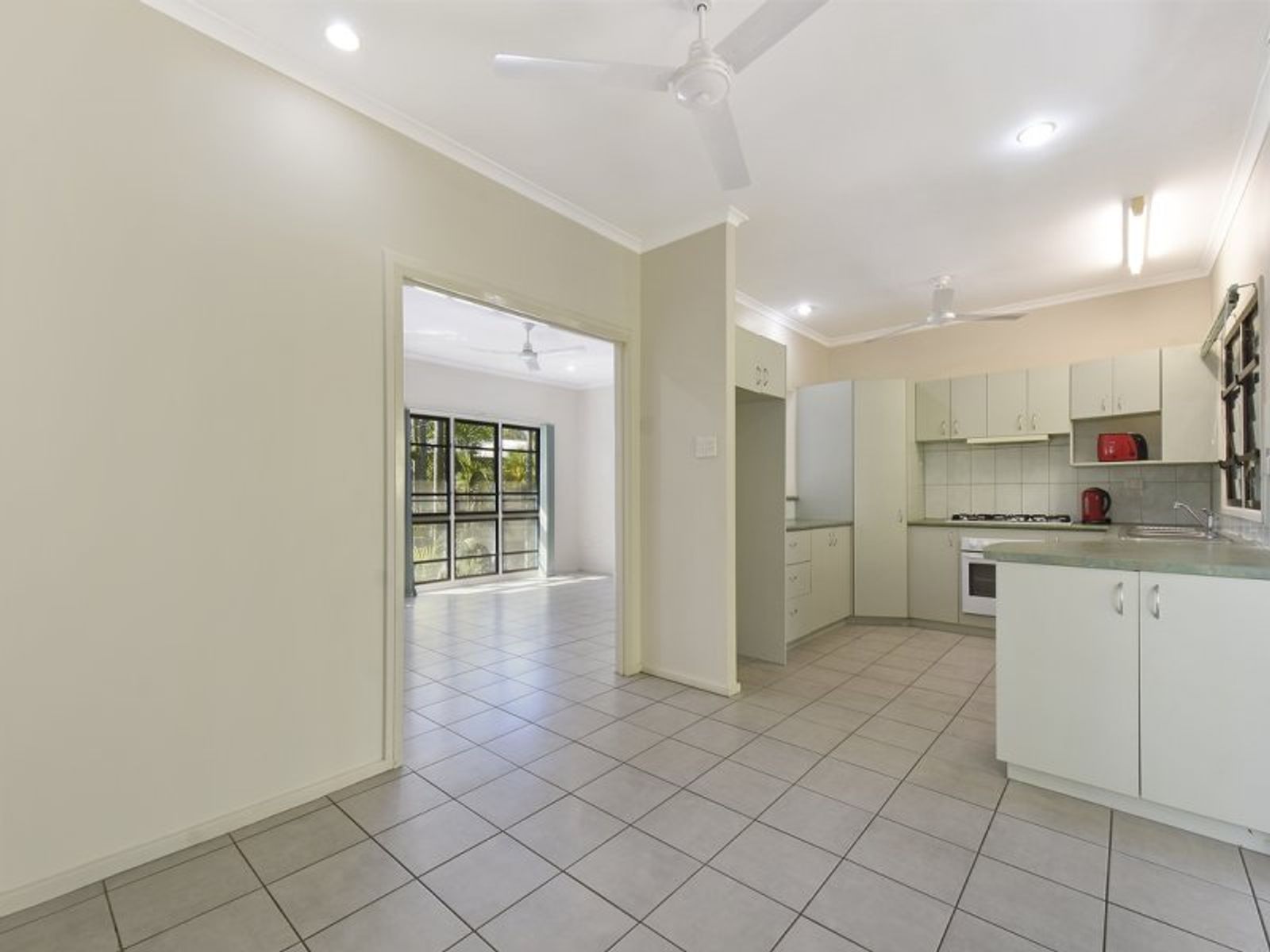 44 Hudson Fysh Avenue, Parap NT 0820, Parap - Thumbnail 4