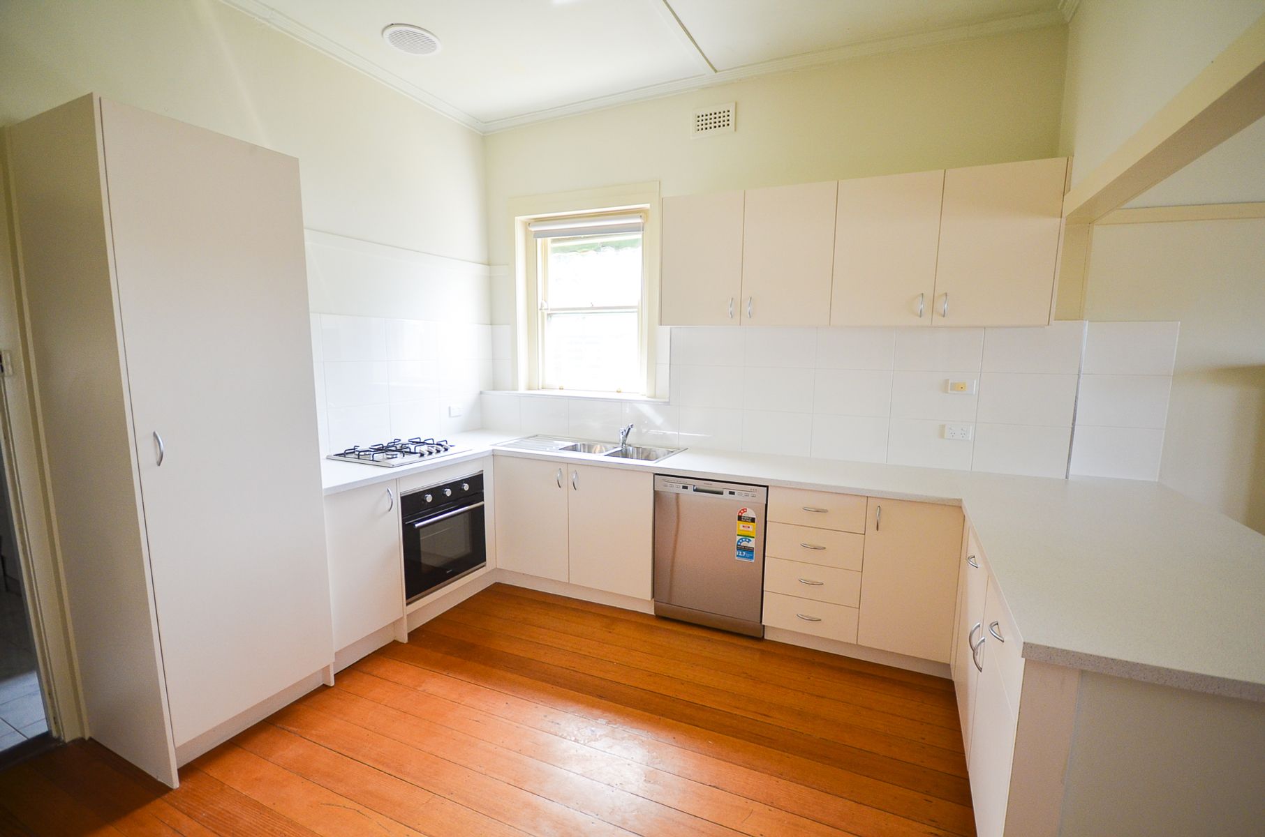 8 Beech Street, Golden Square VIC 3555, Golden Square - Thumbnail 3