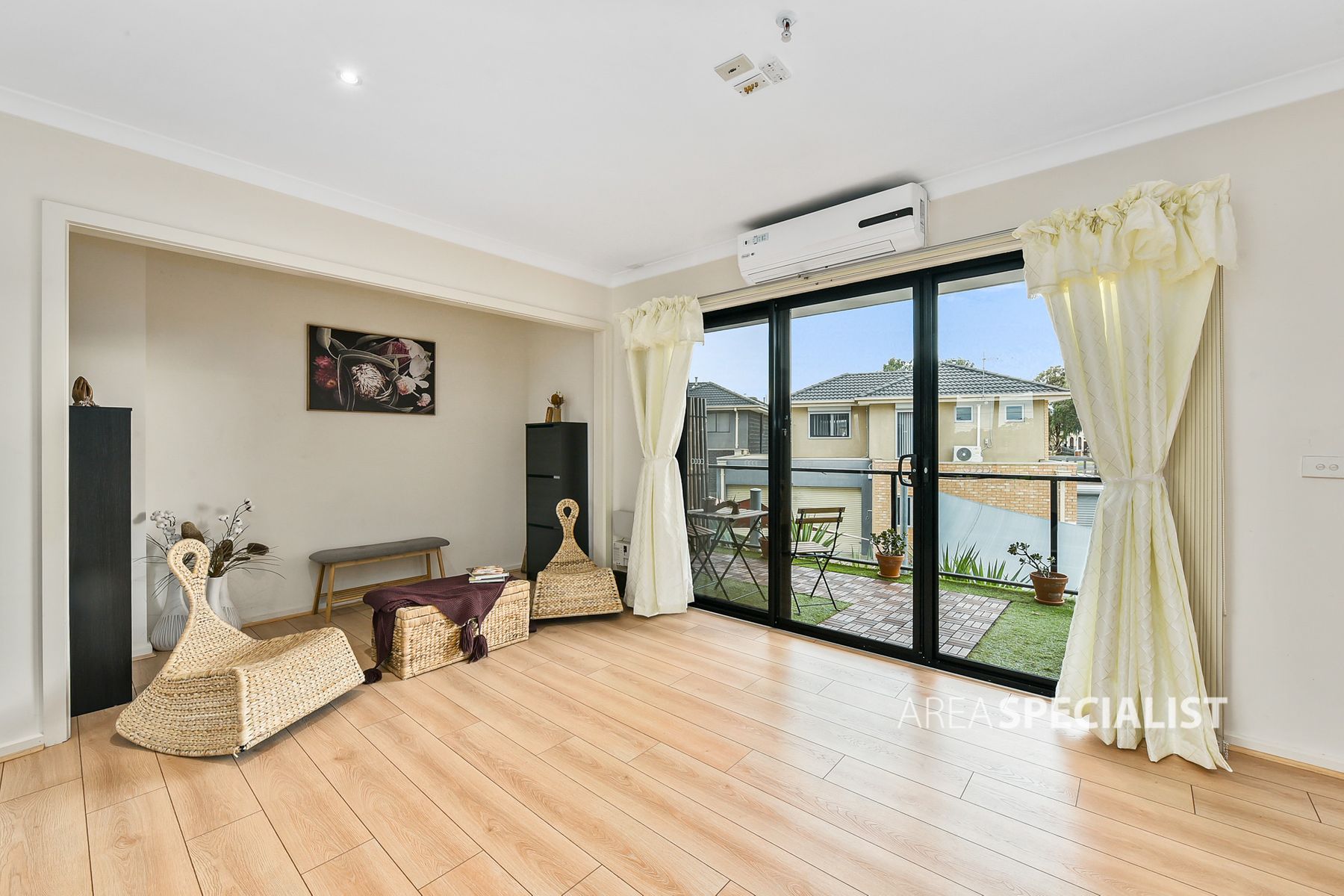 19/27, Springvale South - Thumbnail 4