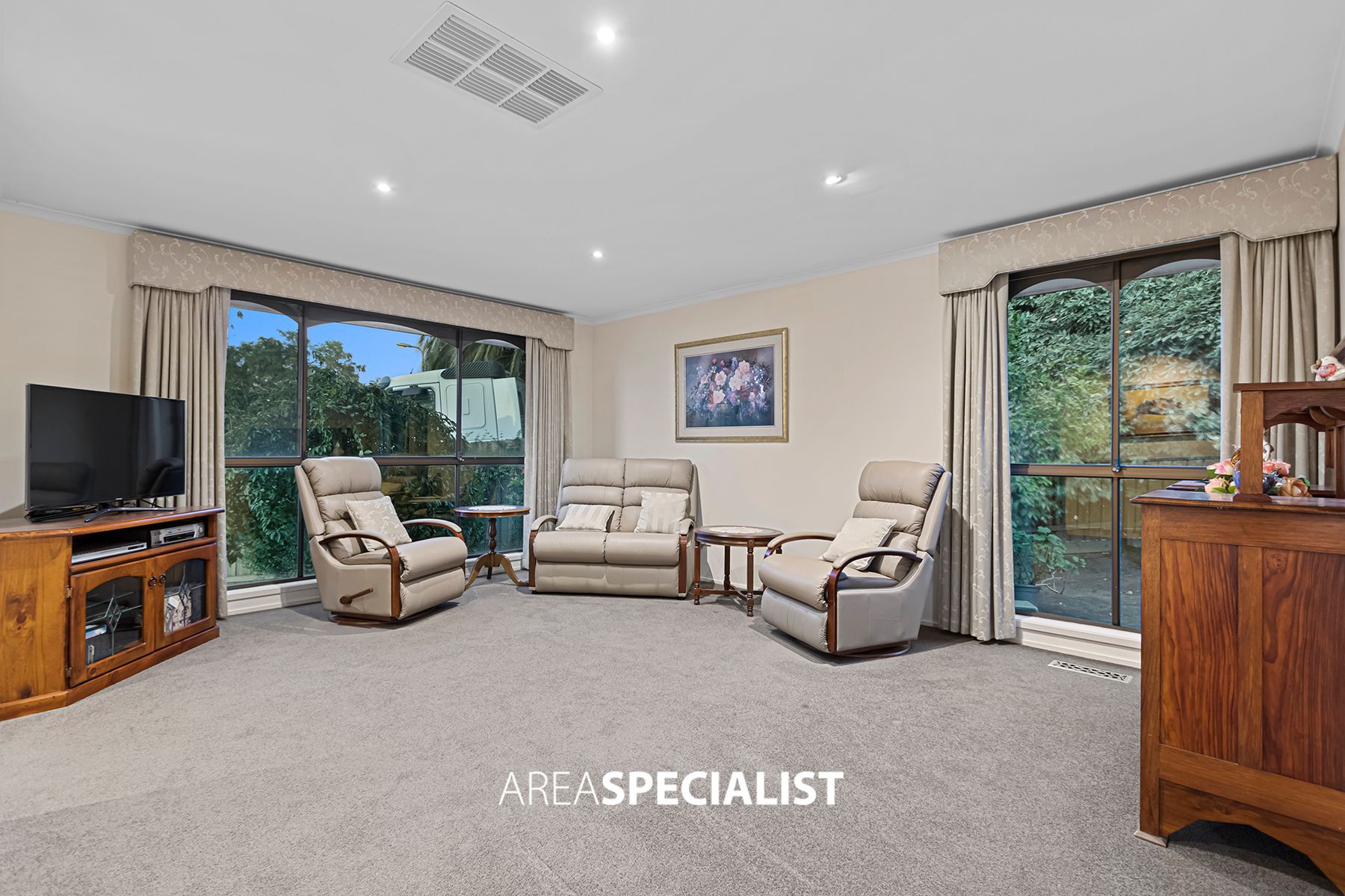 7 Dulnain Close, Hampton Park, VIC 3976, Hampton Park - Thumbnail 2