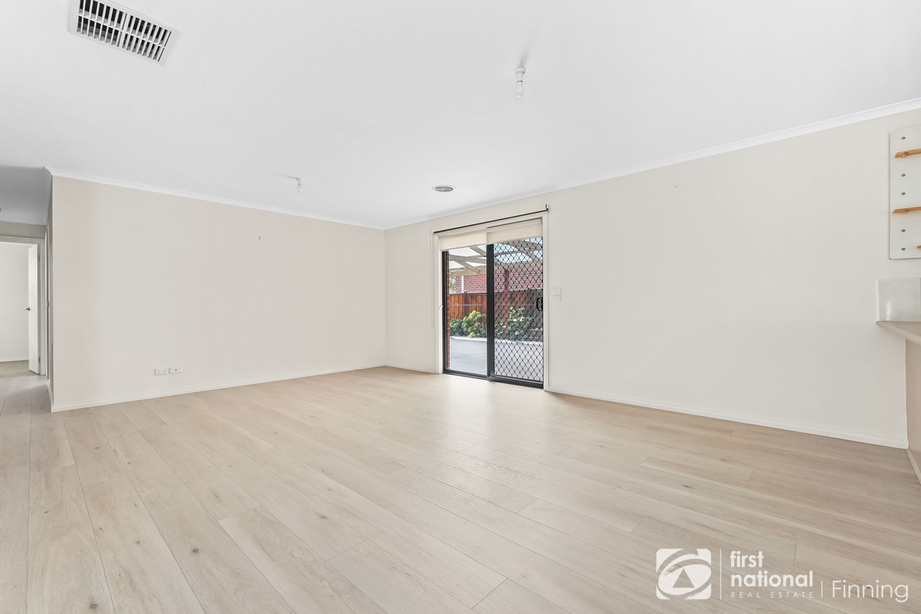14 Thunderbolt Drive, Cranbourne East, VIC 3977, Cranbourne East - Thumbnail 6