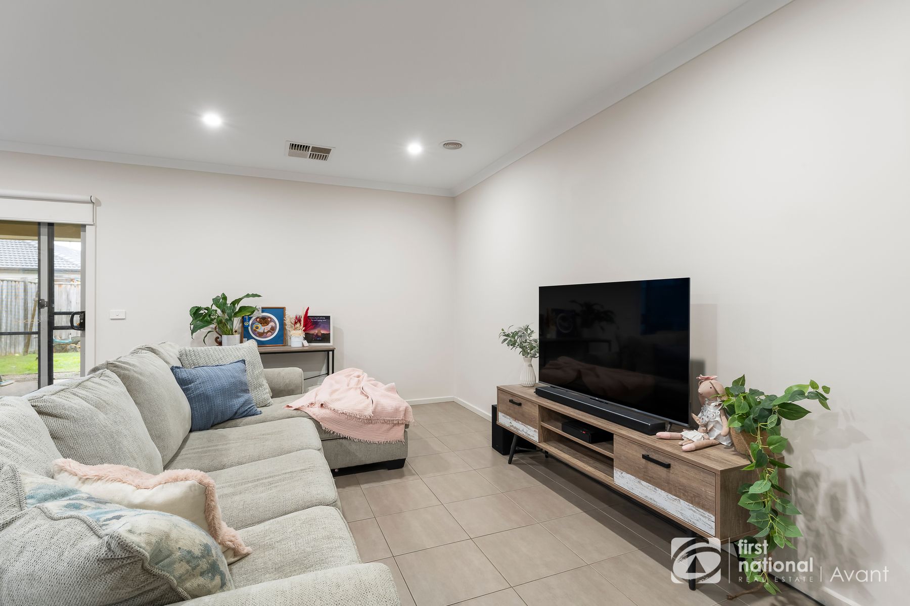 13 Kyarra Drive, Doreen VIC 3754, Doreen - Thumbnail 2