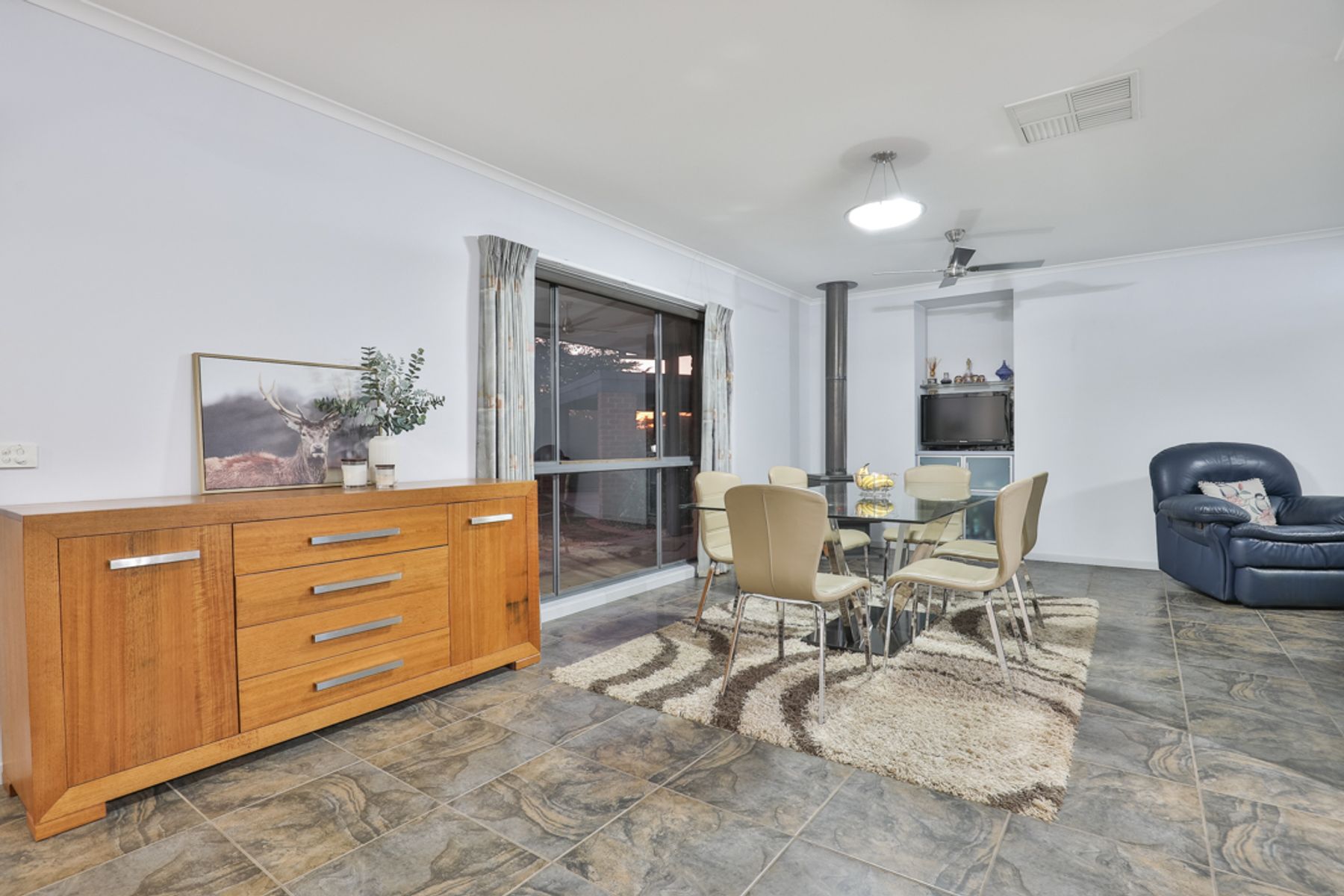 10 Lakeside Drive, Cabarita - Thumbnail 5
