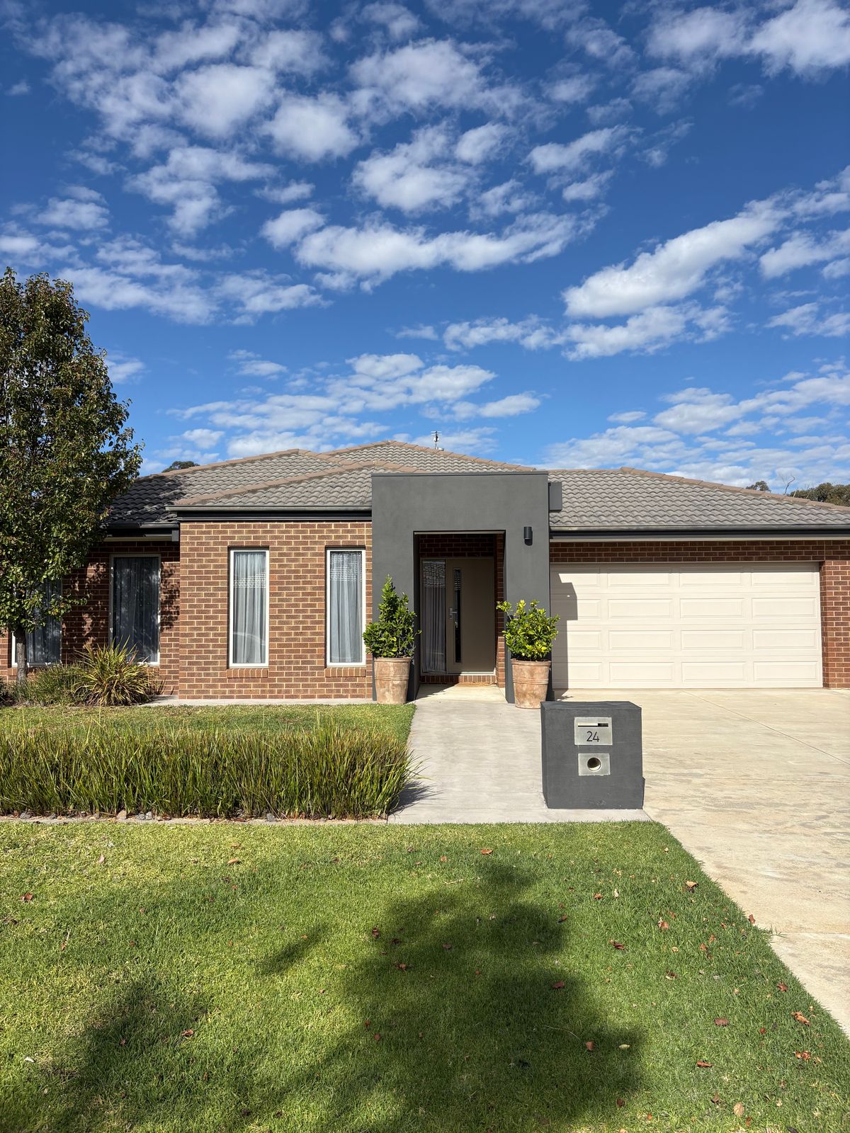 24 McConnell Drive, Junortoun VIC 3551, Junortoun - Thumbnail 2