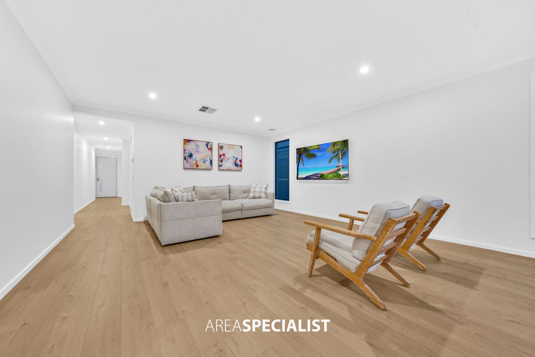 18 Silverstar Street, Pakenham, Pakenham - Thumbnail 3