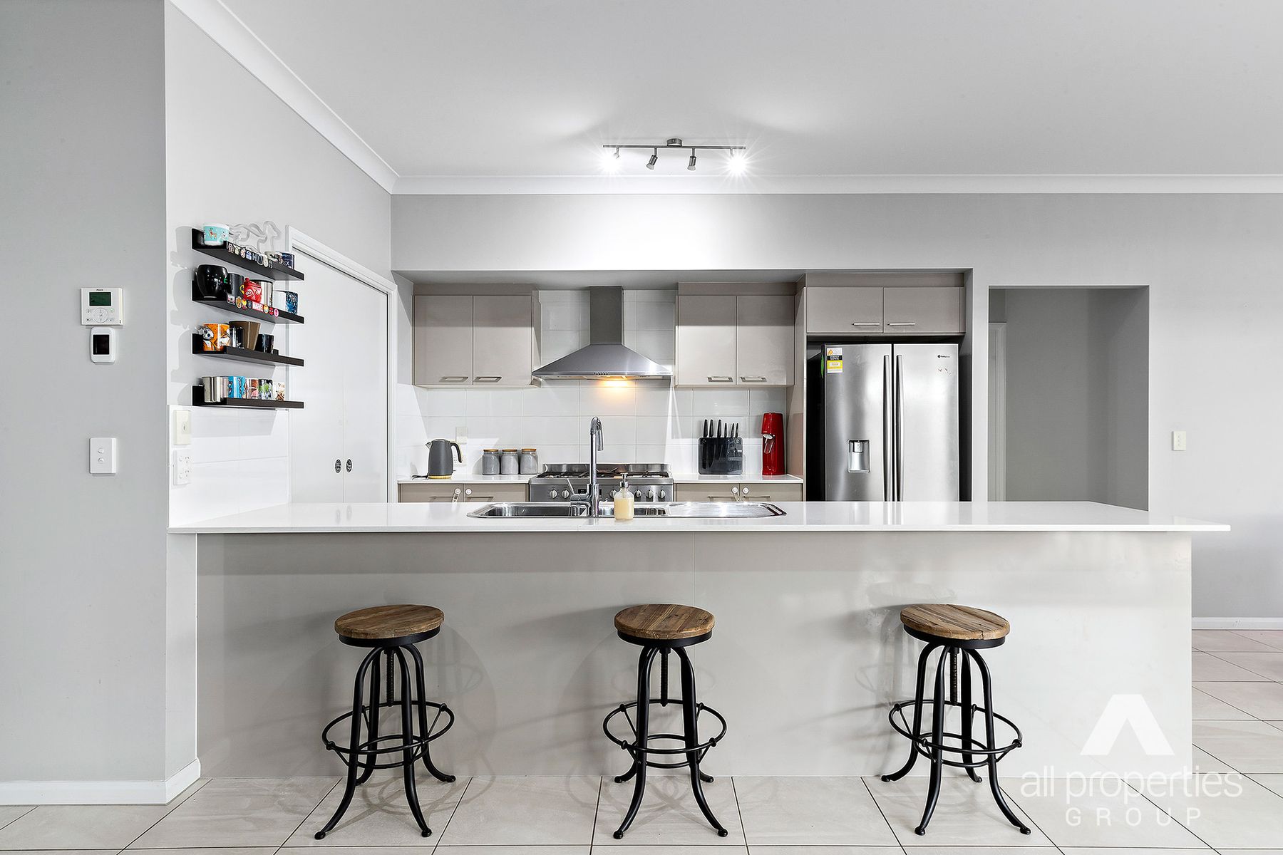 2 Honeyeater Lane, Deebing Heights QLD 4306, Deebing Heights - Thumbnail 2
