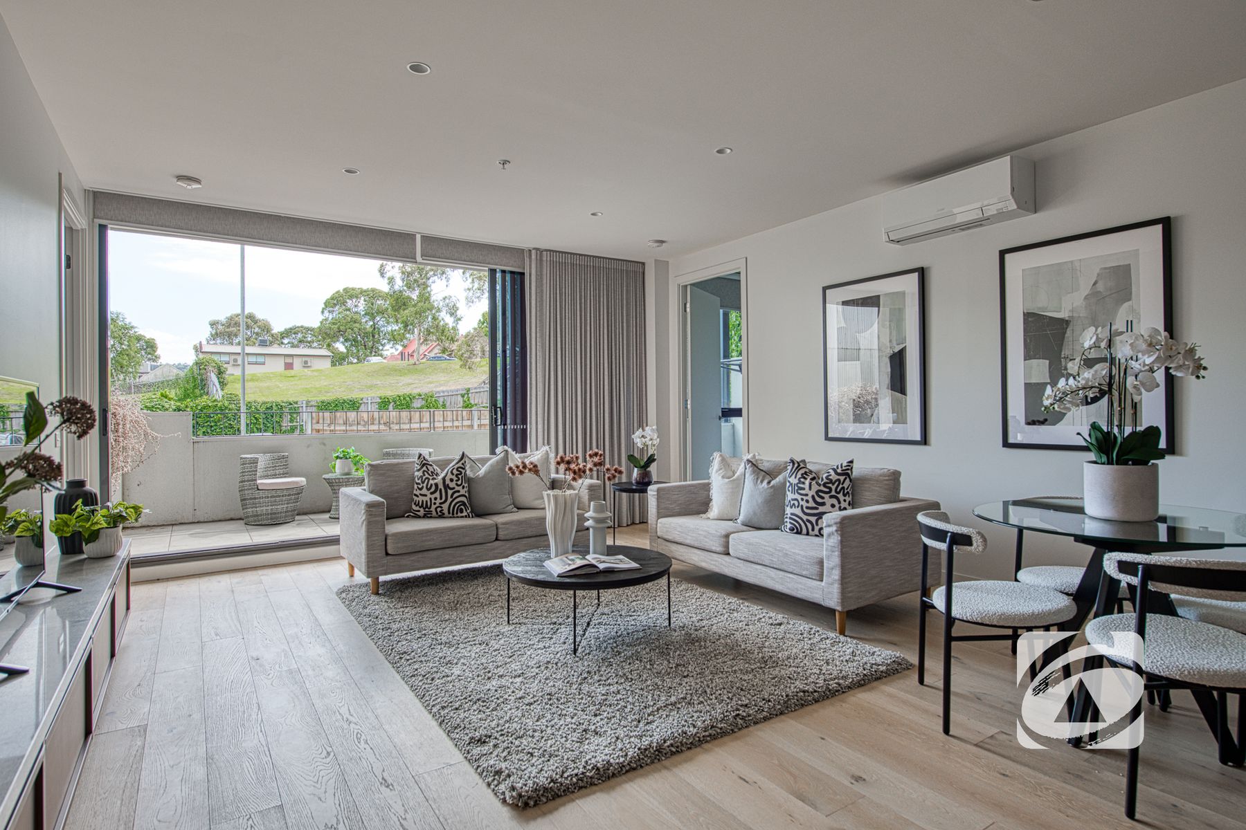 9 Gloucester Avenue, Berwick VIC 3806, Berwick - Thumbnail 3