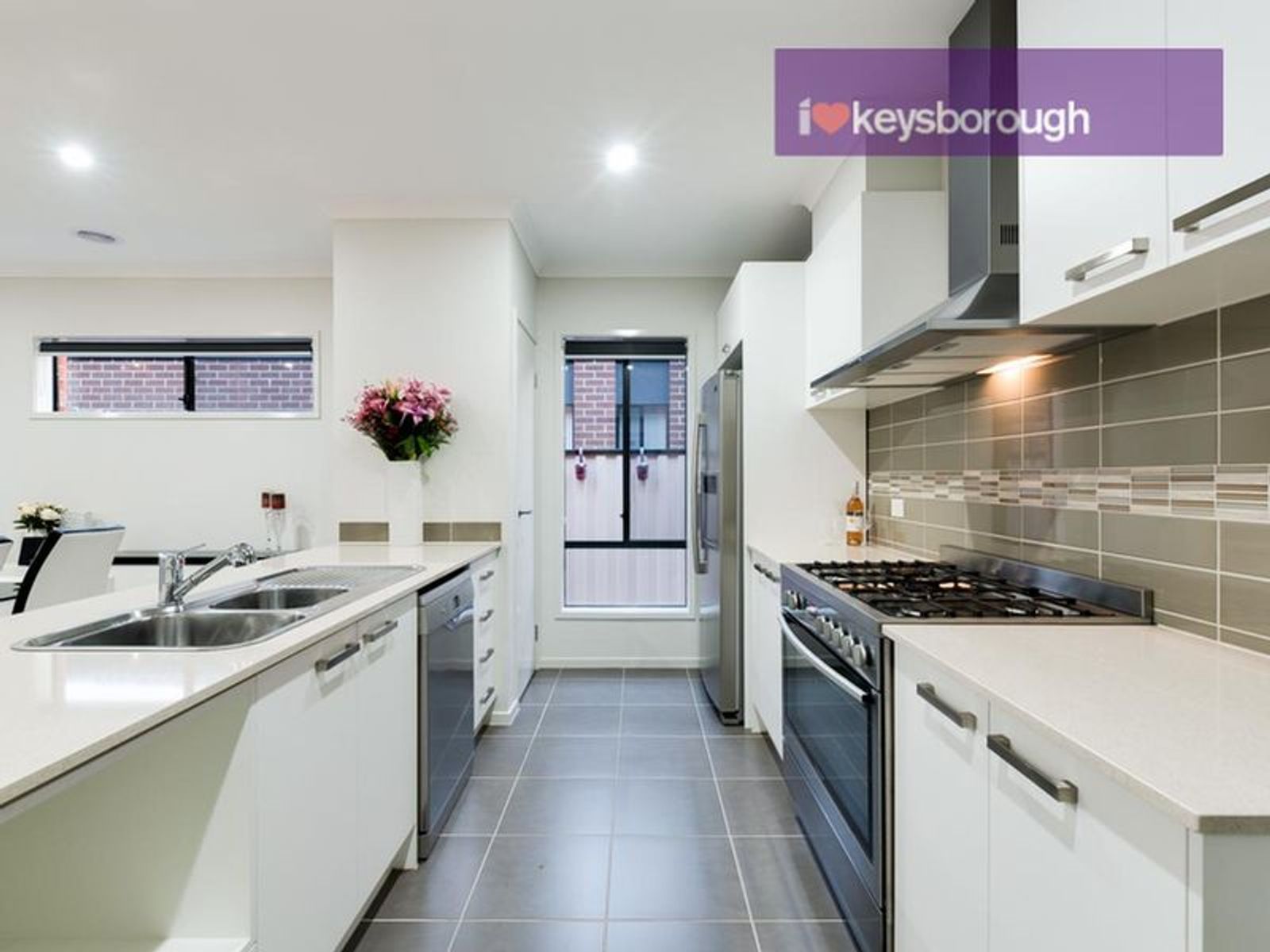 24 Tulip Way, Keysborough, VIC 3173, Keysborough - Thumbnail 3