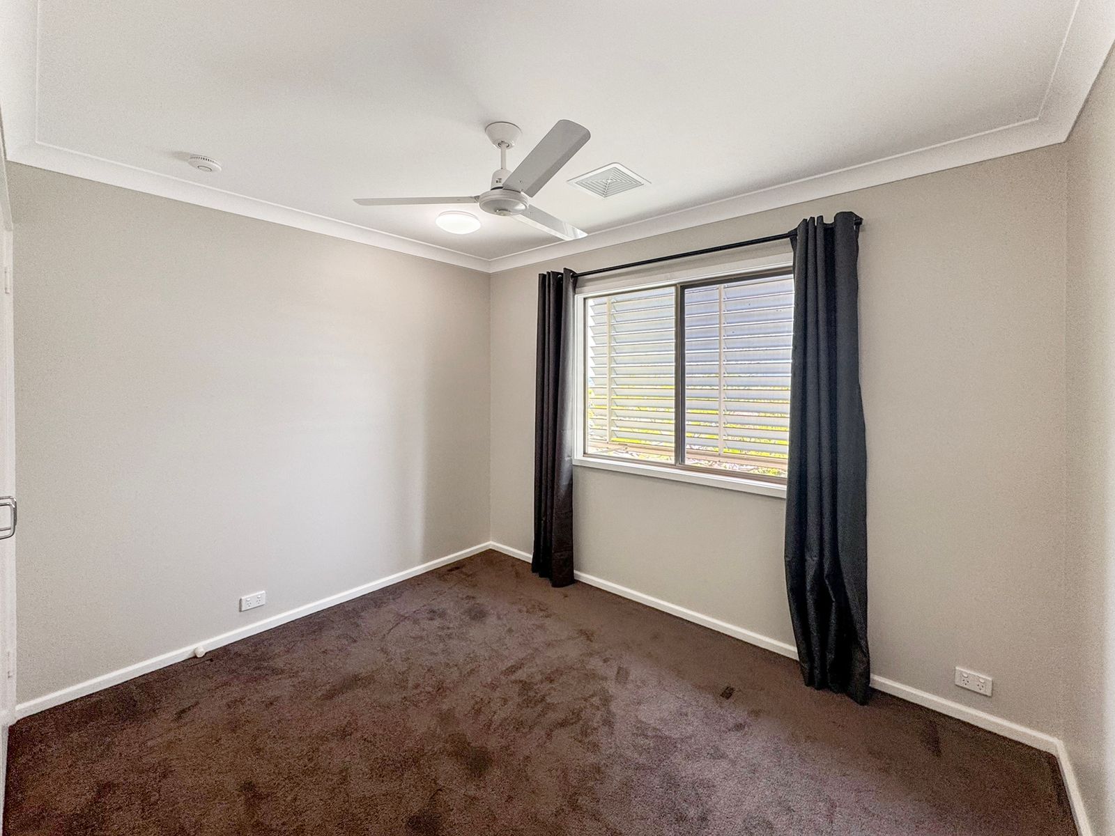 10 Tudman Street, West Gladstone - Thumbnail 7