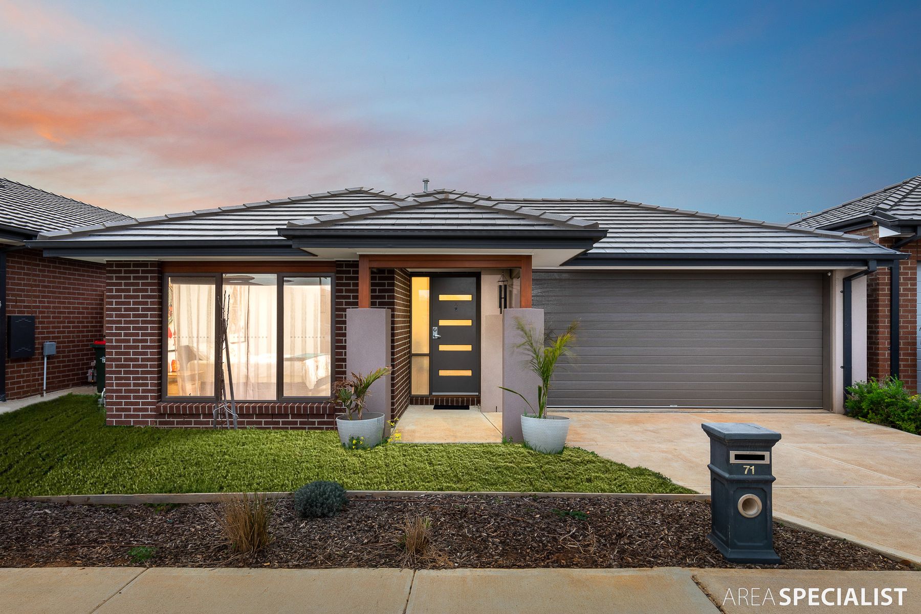 71 Wagner Drive, Werribee, VIC 3030, Werribee - Thumbnail 2