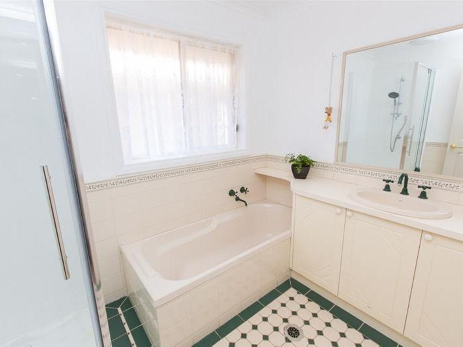 2 Macquarie Court, Mildura - Thumbnail 8