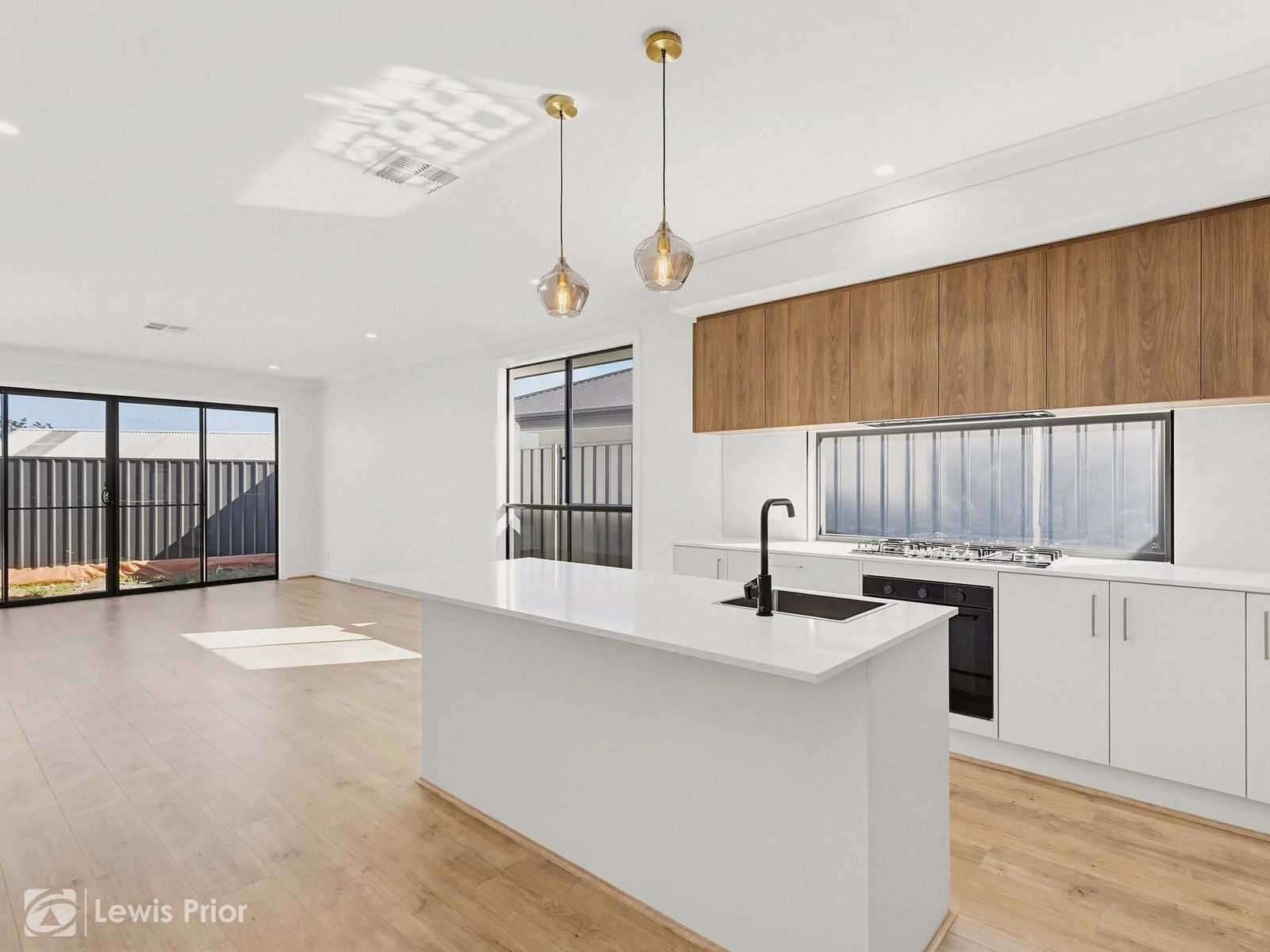 6A Hooper Place, Christies Beach SA 5165, Christies Beach - Thumbnail 2