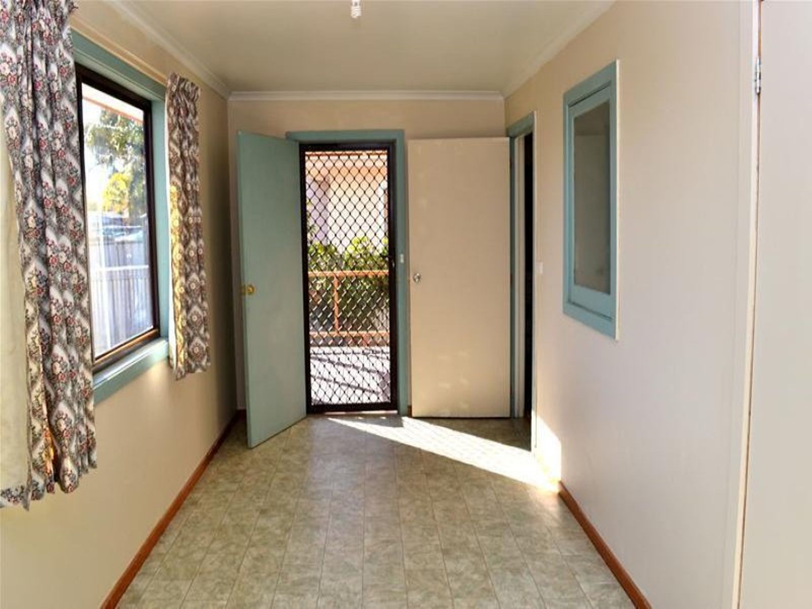 127 Commercial  Street, Merbein - Thumbnail 7