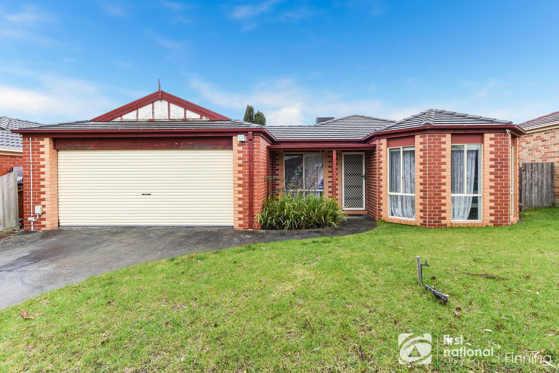 32 Raffindale Crescent, Cranbourne VIC 3977, Cranbourne - Thumbnail 2
