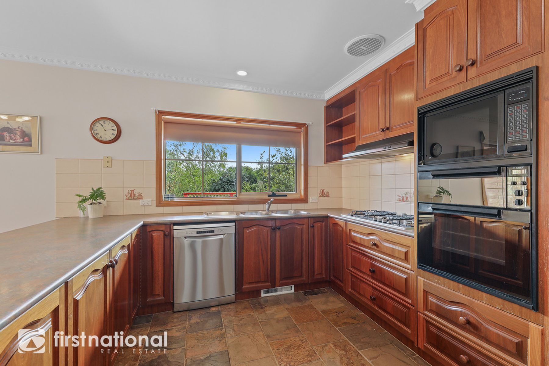 27 Martin Court, Warragul, VIC 3820, Warragul - Thumbnail 8