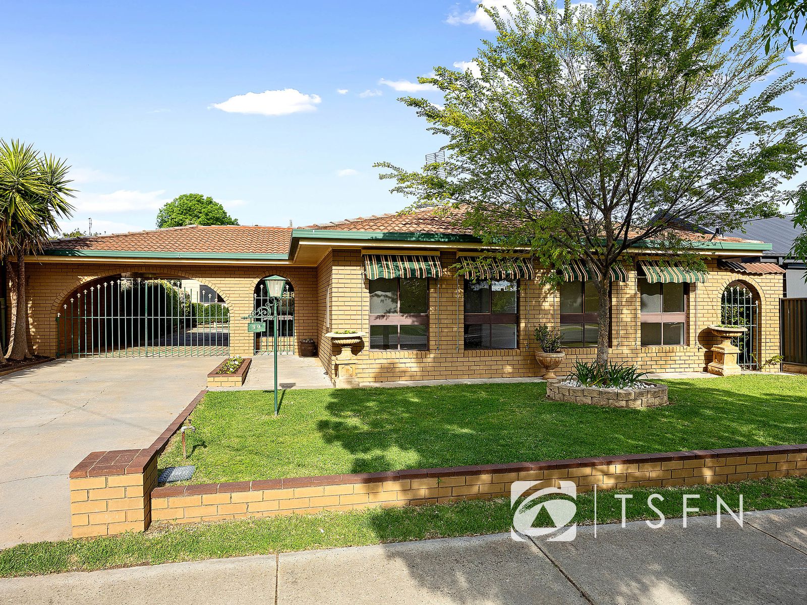 39 Curtin Street, Flora Hill - Image 1