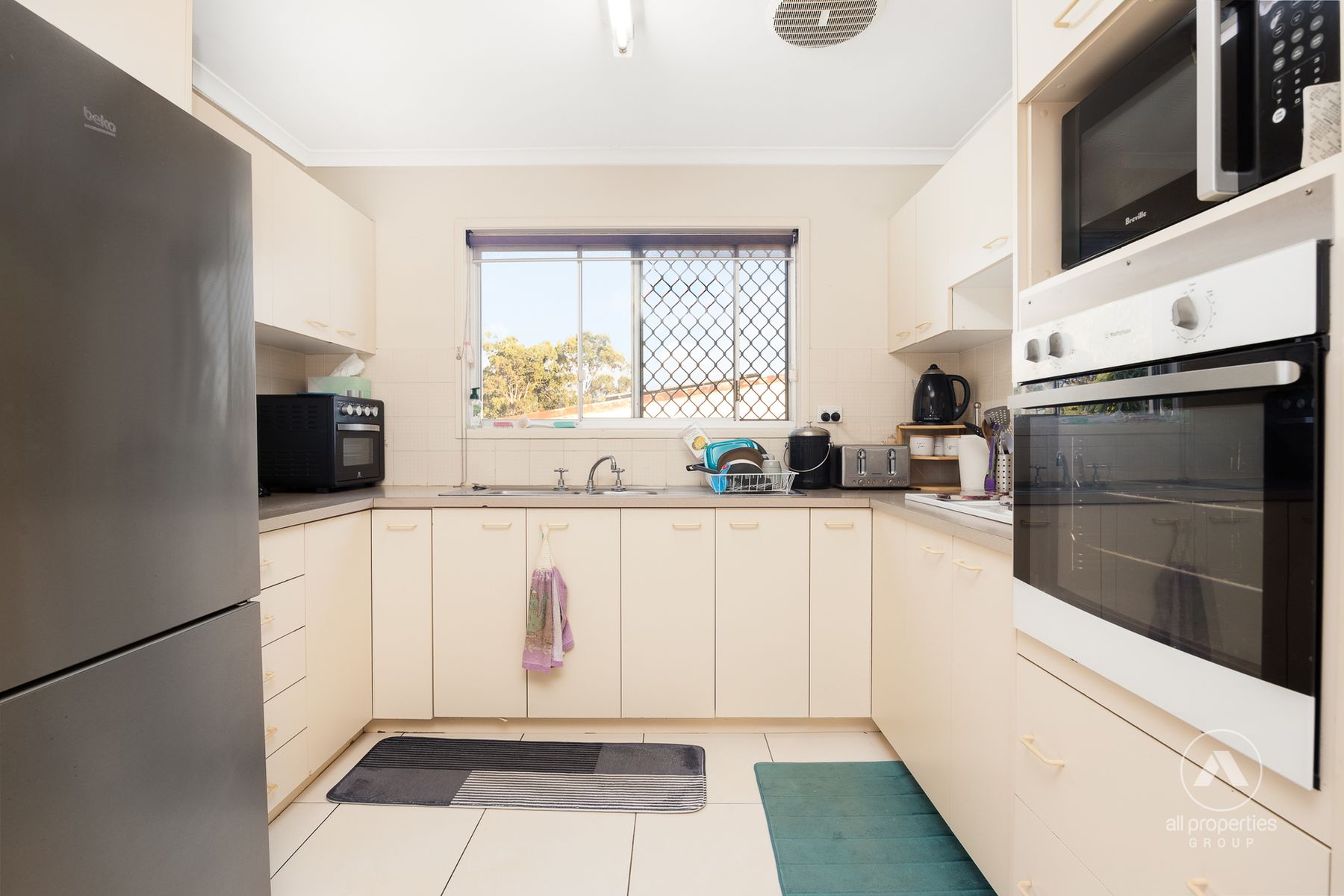 10 Waratah Drive, Crestmead QLD 4132, Crestmead - Thumbnail 2