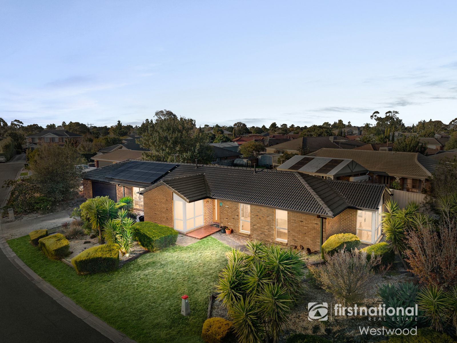 54 McMurray Crescent, Hoppers Crossing VIC 3029, Hoppers Crossing - Thumbnail 3