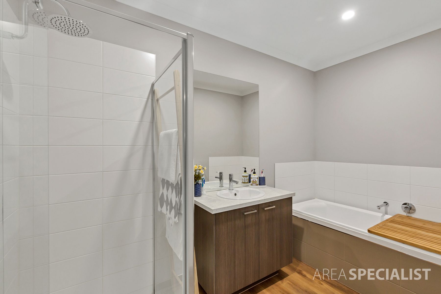 198 Wheelers Park Drive, Cranbourne North, VIC 3977, Cranbourne North - Thumbnail 8